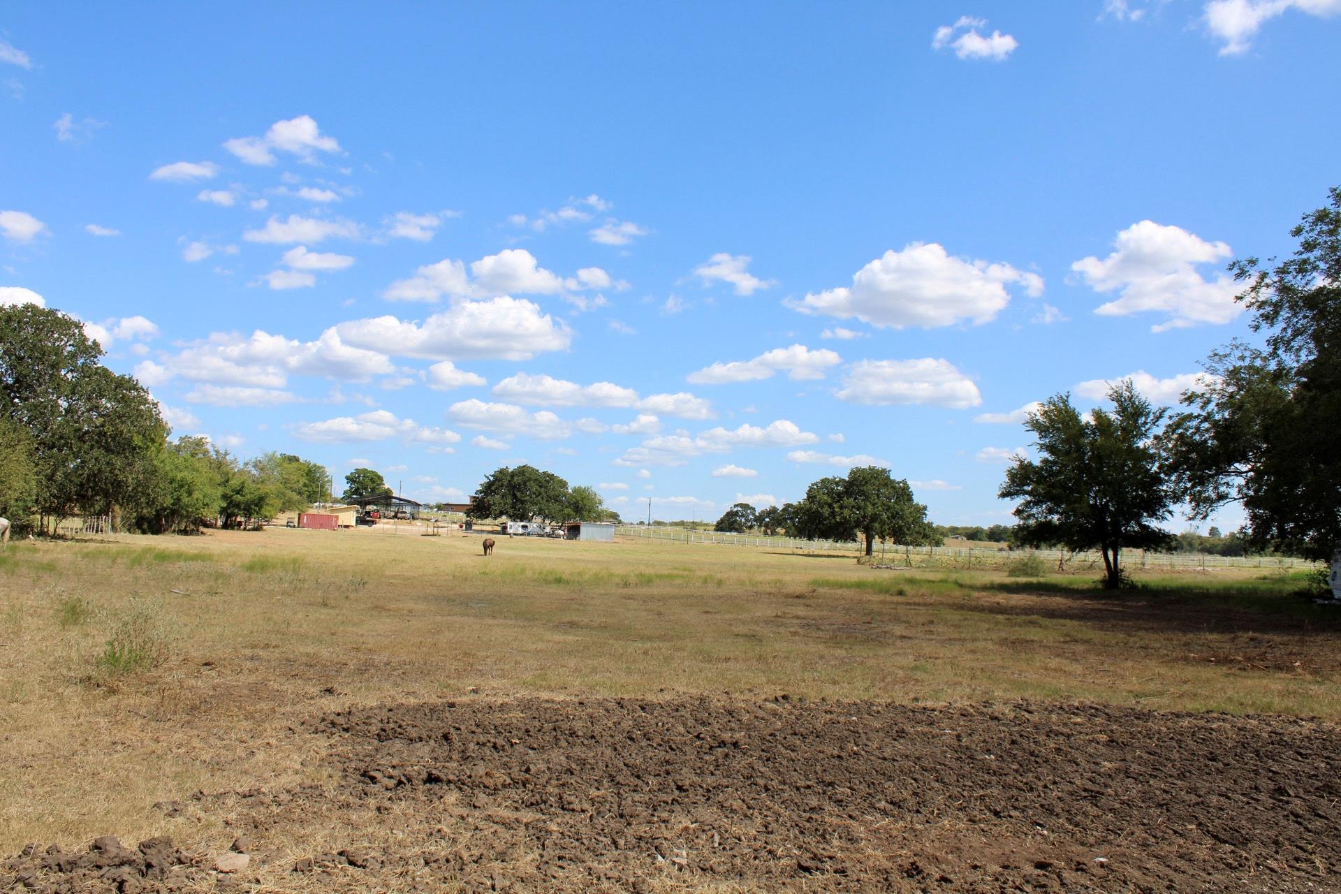 222 Powell Ln, Elgin, TX 78621