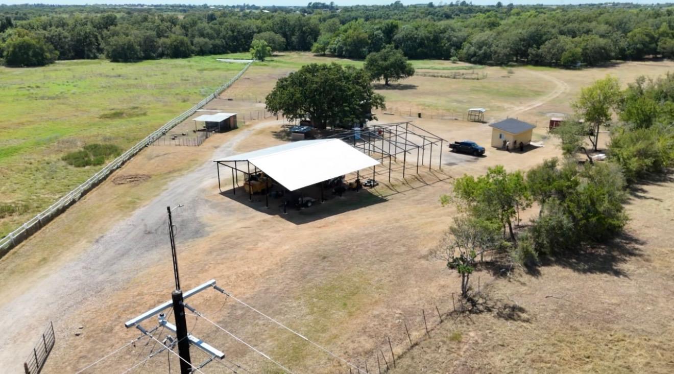 222 Powell Ln, Elgin, TX 78621