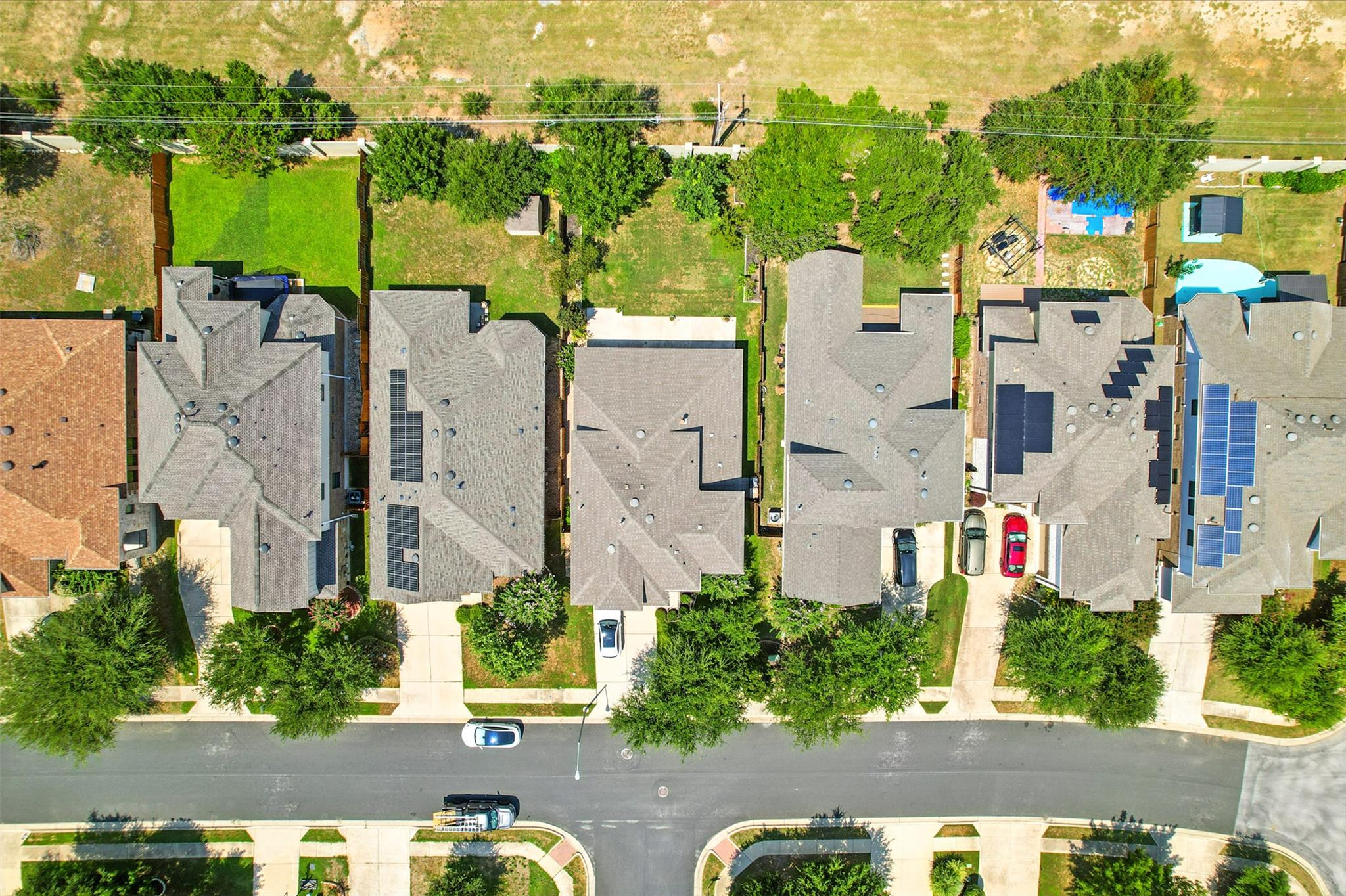 121 E Adelanta Pl, Round Rock, TX 78681