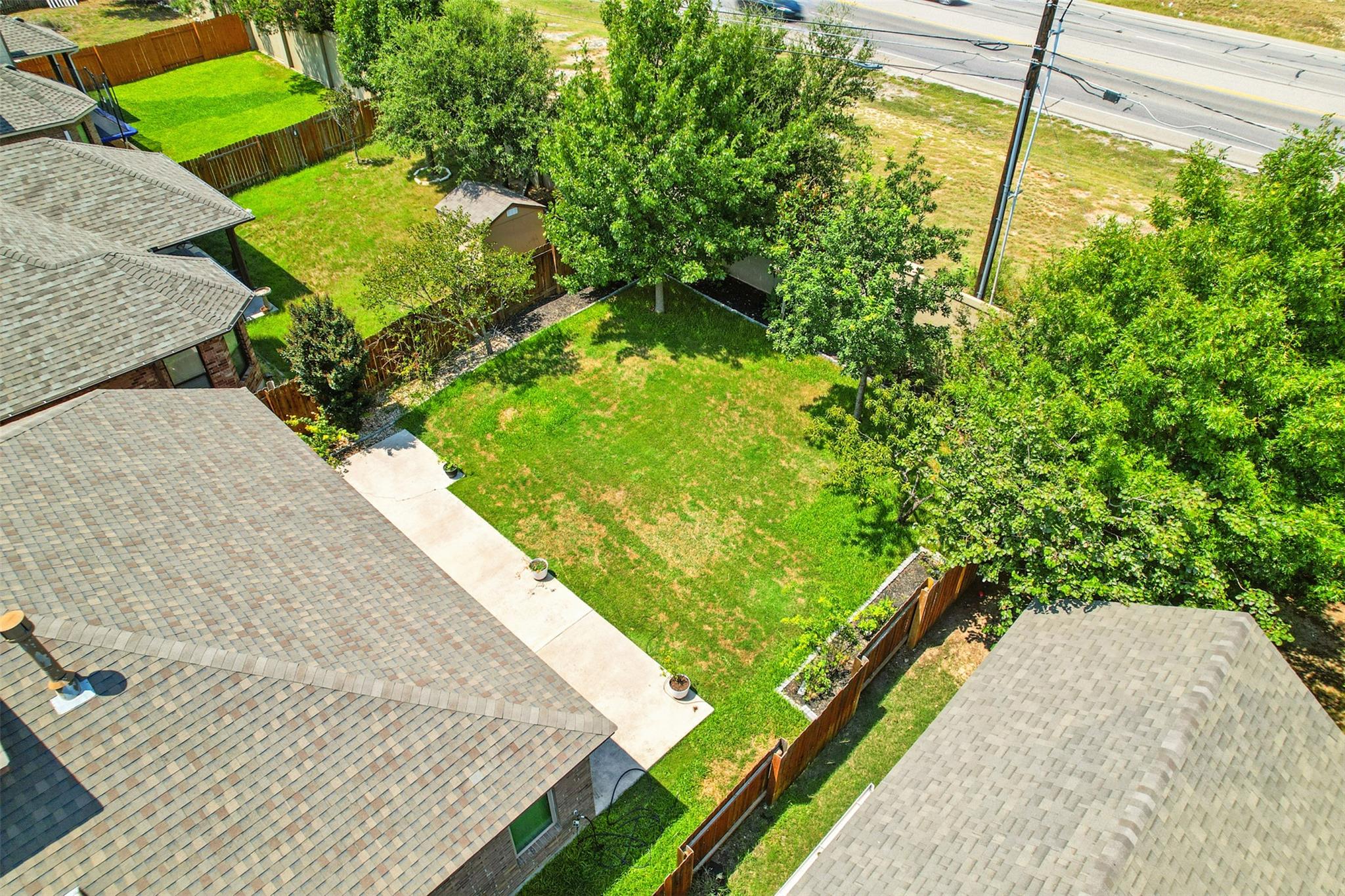 121 E Adelanta Pl, Round Rock, TX 78681
