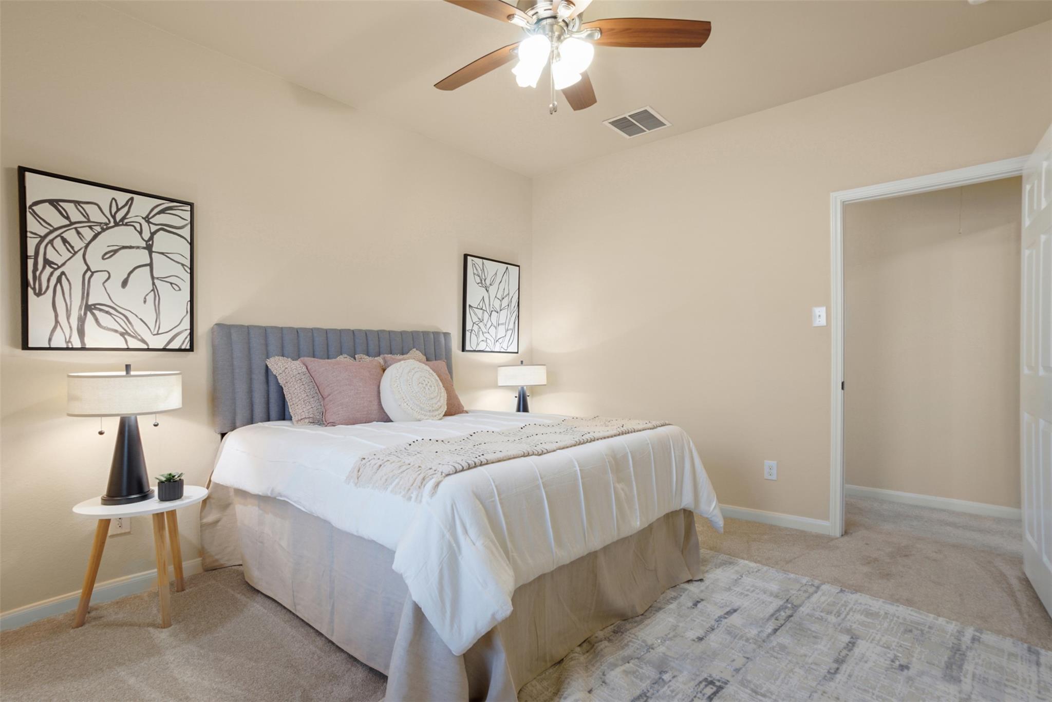 121 E Adelanta Pl, Round Rock, TX 78681