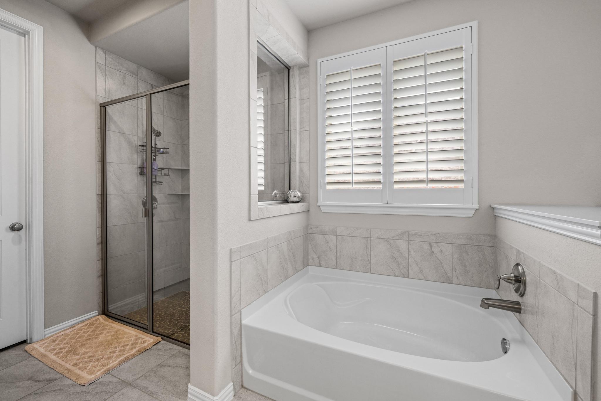 7300 Tessera Pkwy, Lago Vista, TX 78645