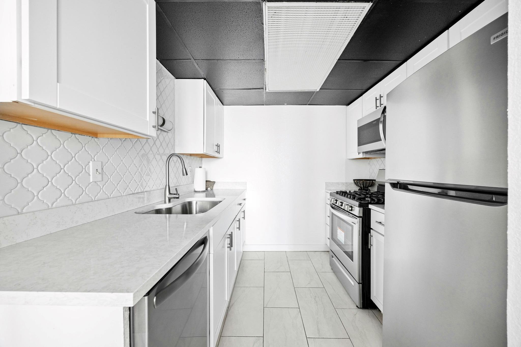 1800 Lavaca St # A-201, Austin, TX 78701