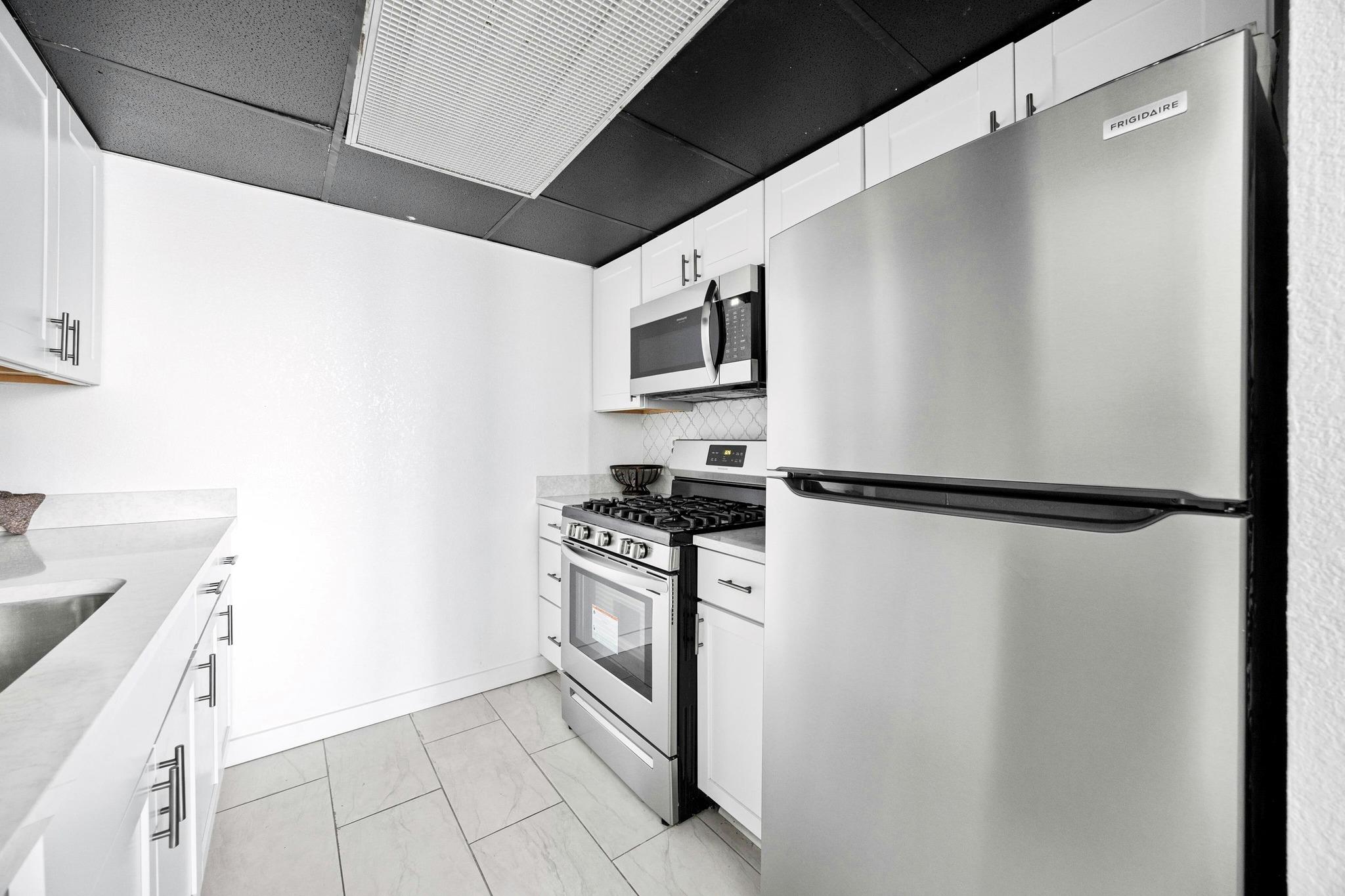 1800 Lavaca St # A-201, Austin, TX 78701