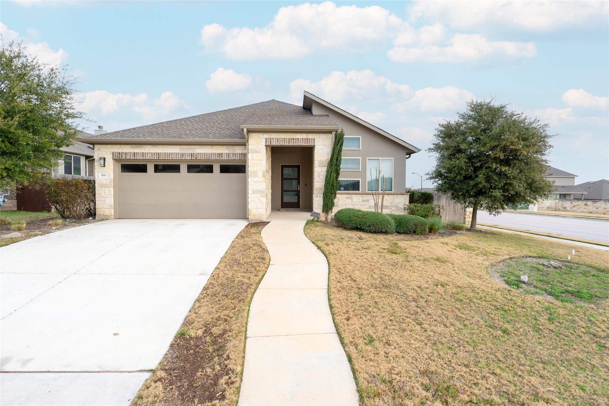 100 W Highfield St, Hutto, TX 78634