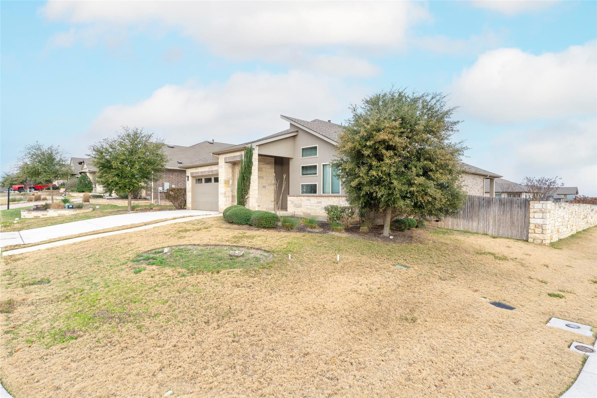 100 W Highfield St, Hutto, TX 78634