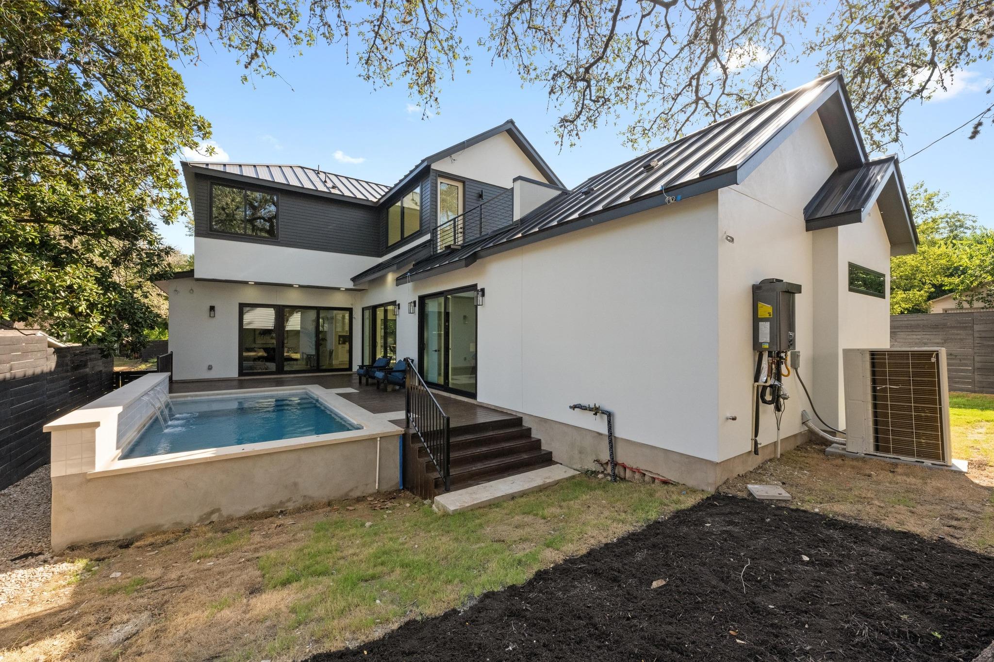 2201 Arpdale St, Austin, TX 78704