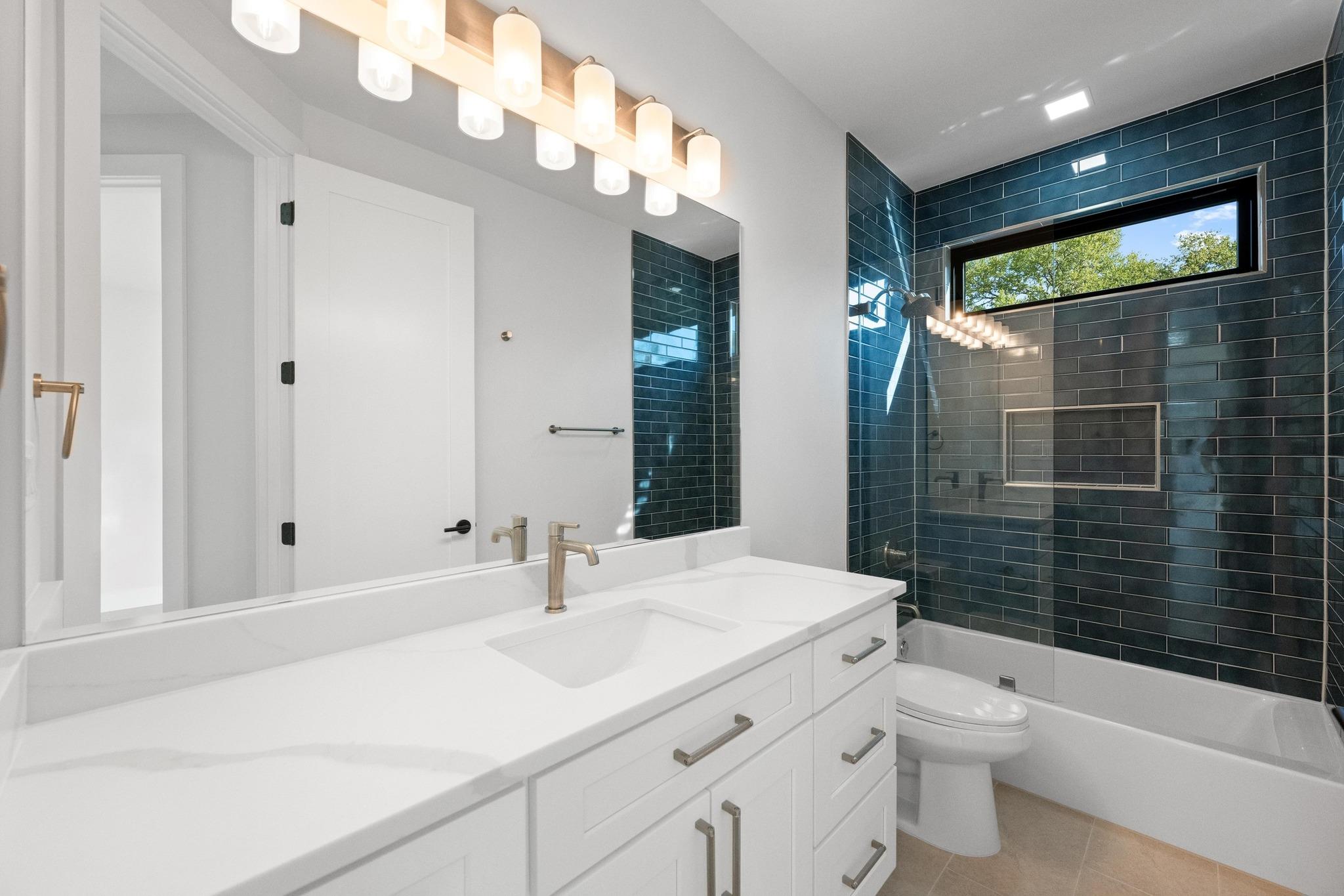 2201 Arpdale St, Austin, TX 78704