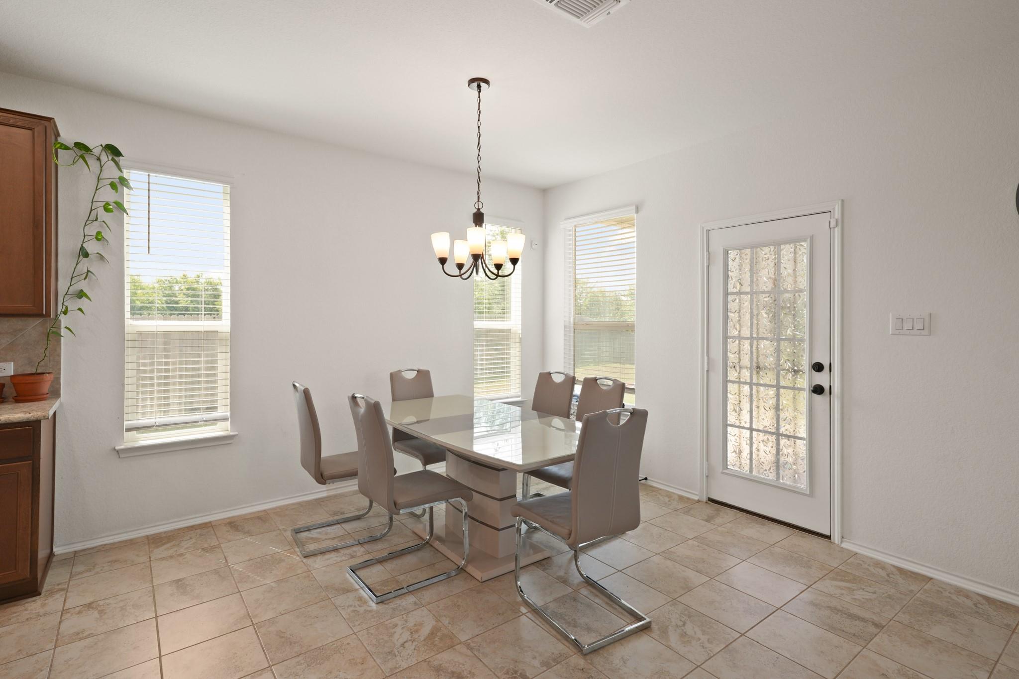 538 Thunder Valley Trl, Georgetown, TX 78626