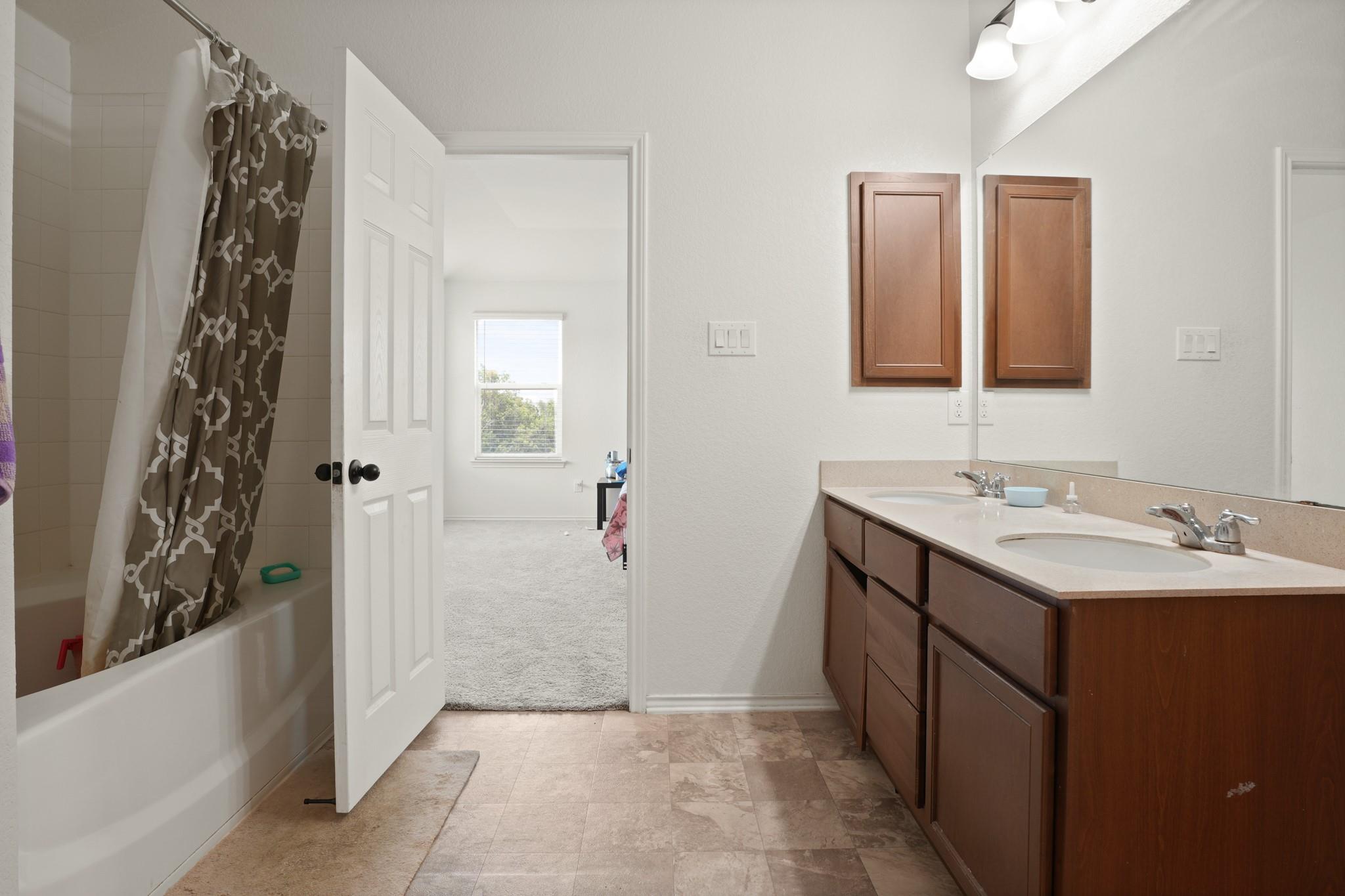 538 Thunder Valley Trl, Georgetown, TX 78626