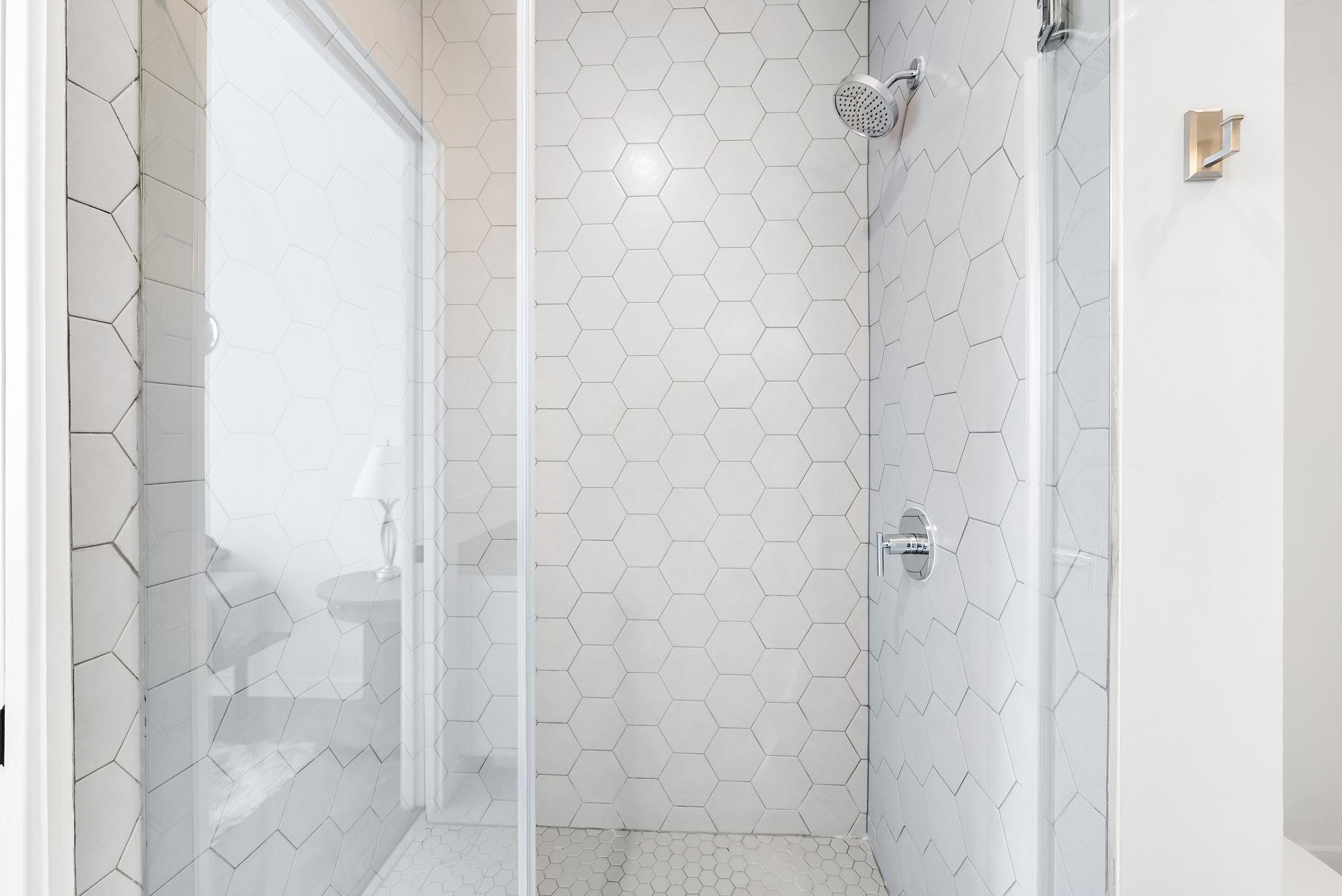 800 Embassy Dr # 337, Austin, TX 78702