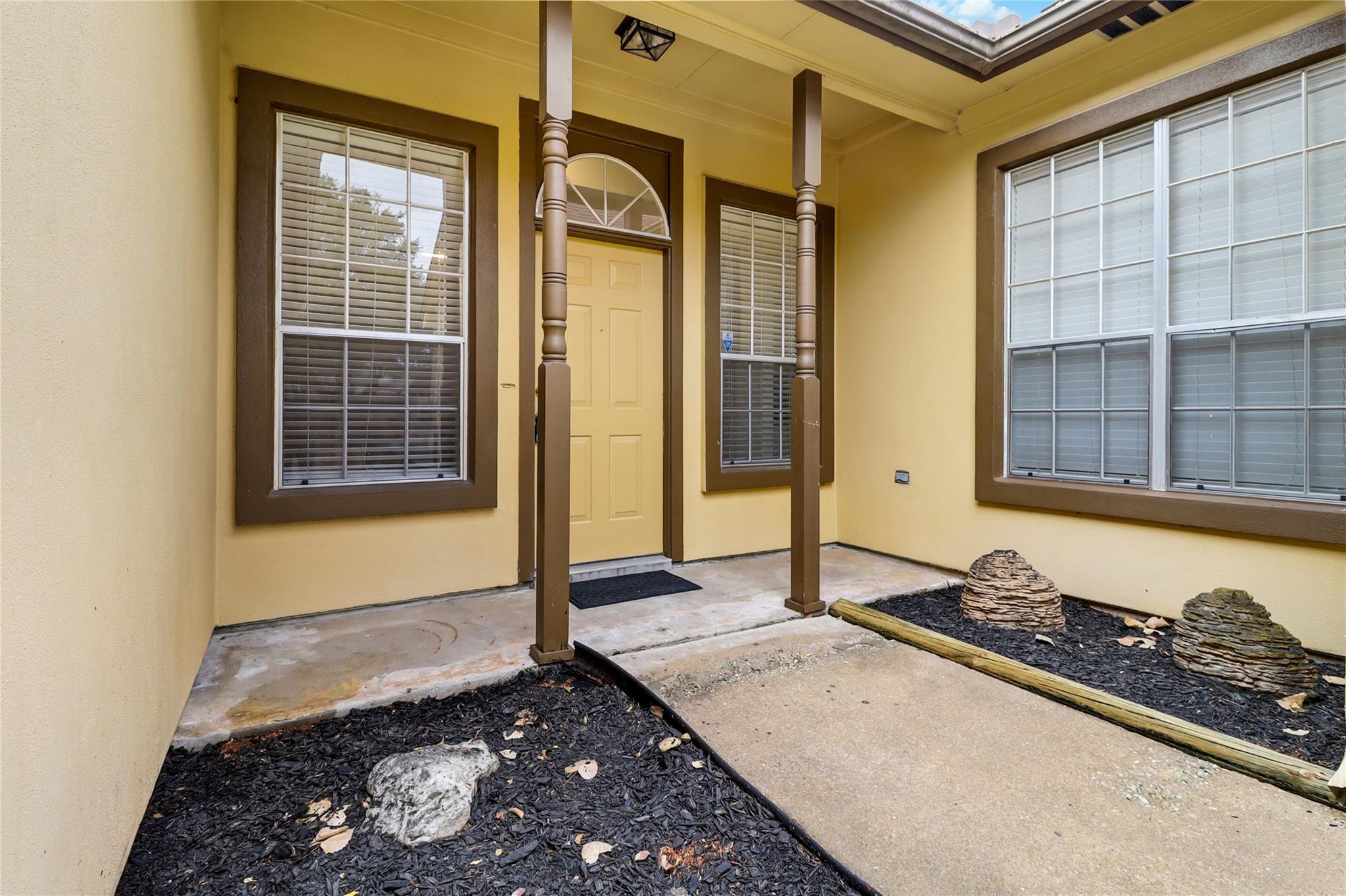 8111 Elkhorn Mountain Trl, Austin, TX 78729