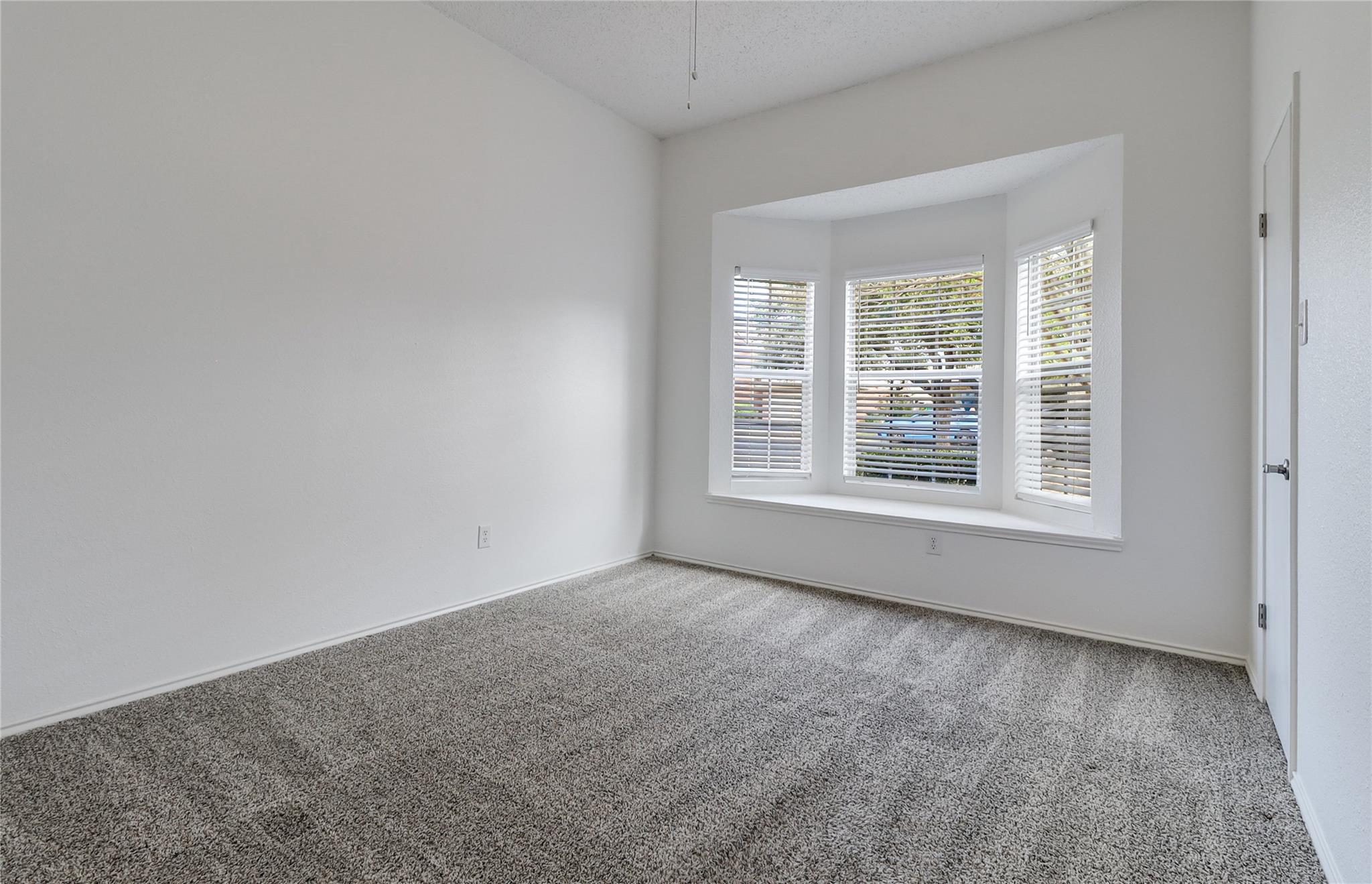 8111 Elkhorn Mountain Trl, Austin, TX 78729