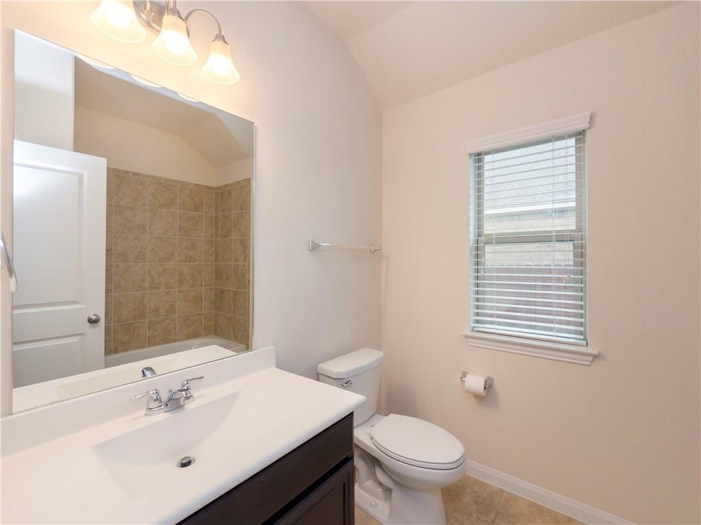 221 Tinto St, Leander, TX 78641