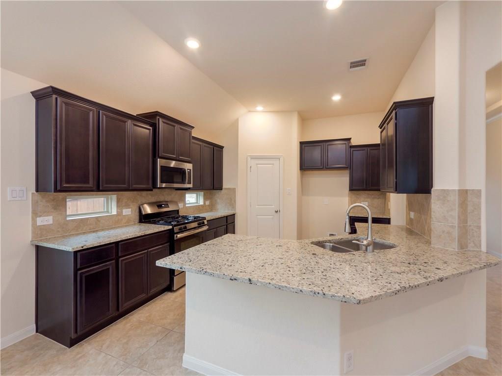 221 Tinto St, Leander, TX 78641