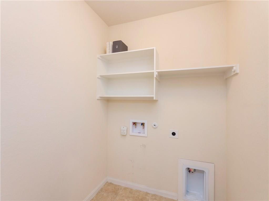 221 Tinto St, Leander, TX 78641