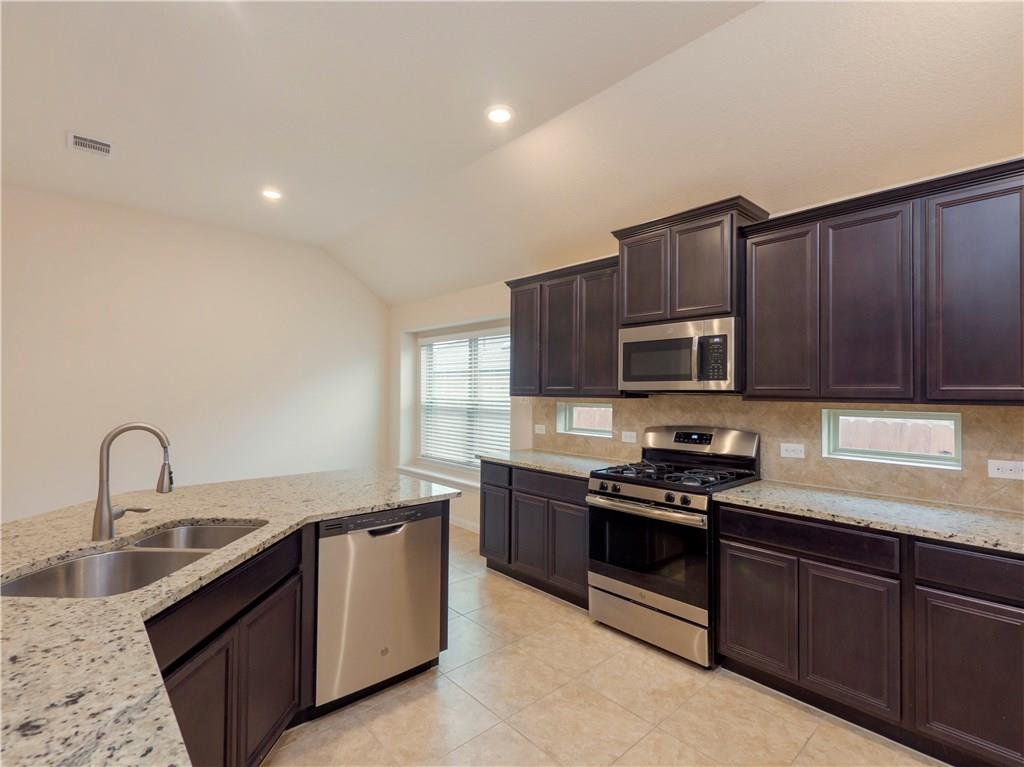 221 Tinto St, Leander, TX 78641