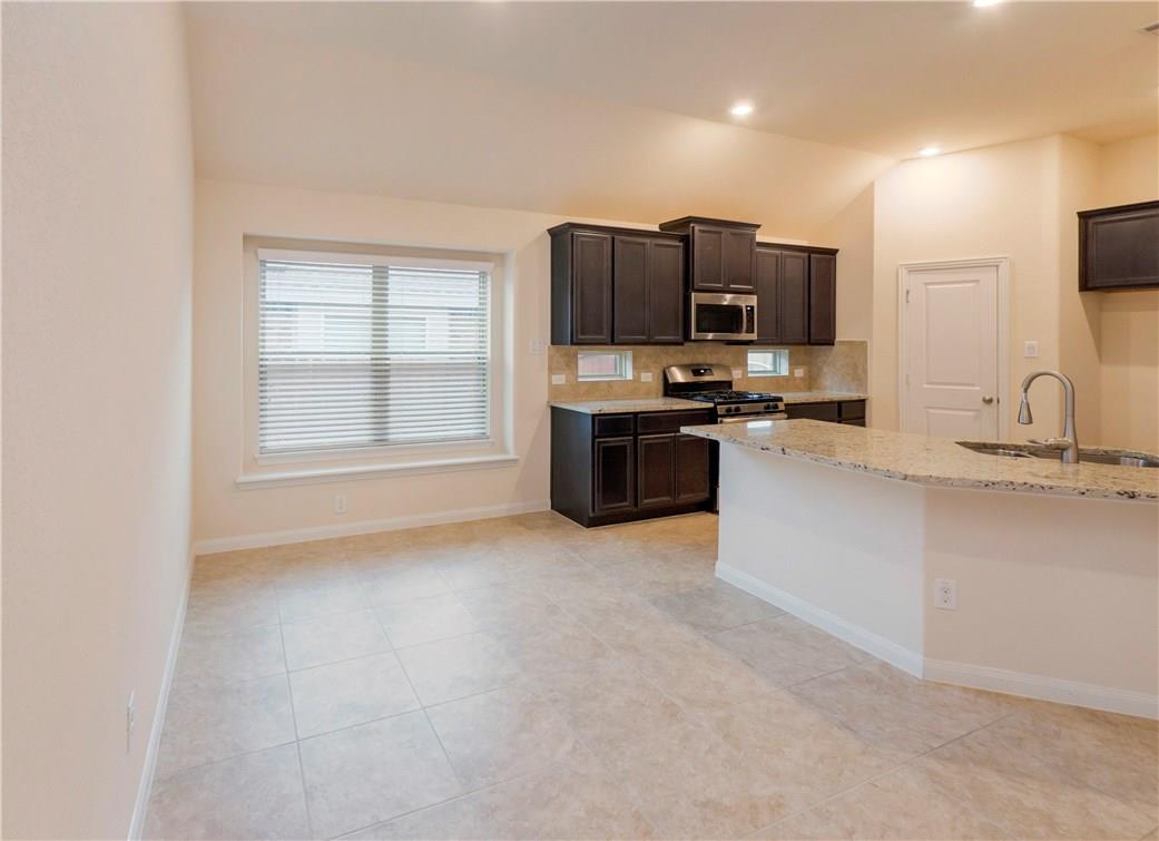 221 Tinto St, Leander, TX 78641