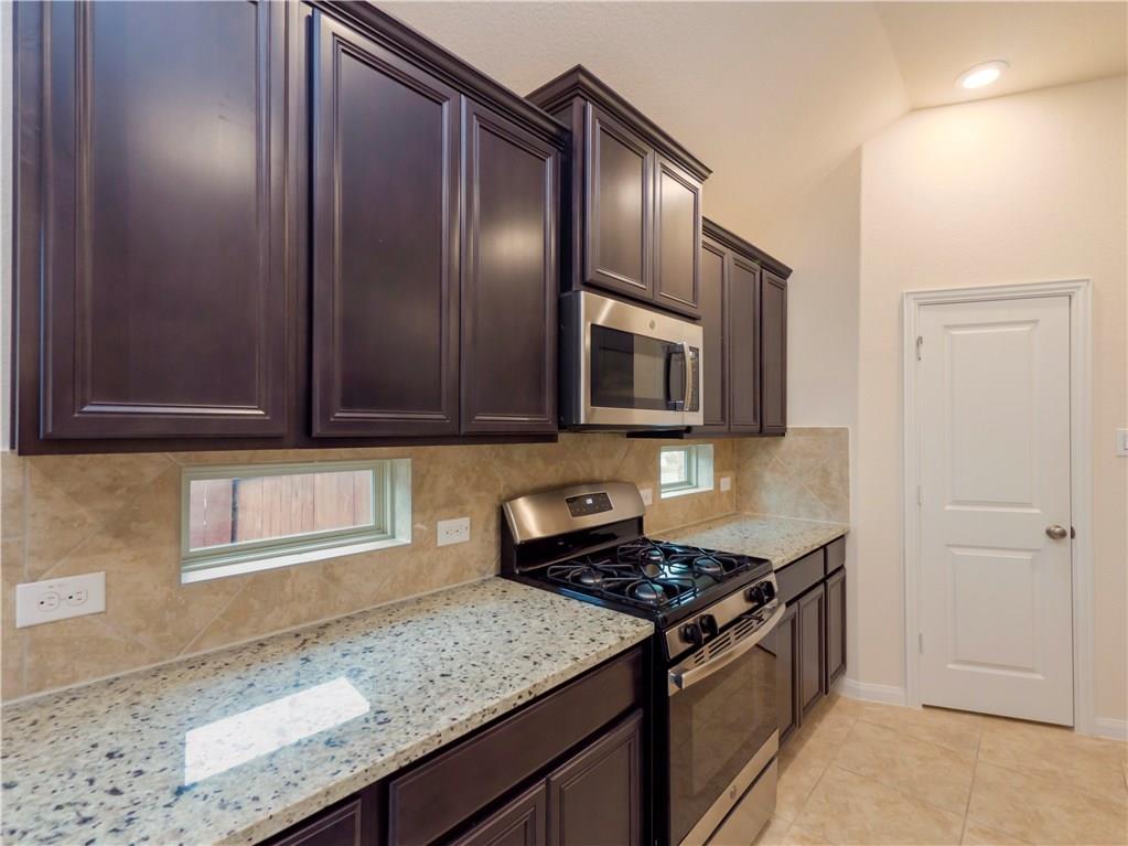 221 Tinto St, Leander, TX 78641