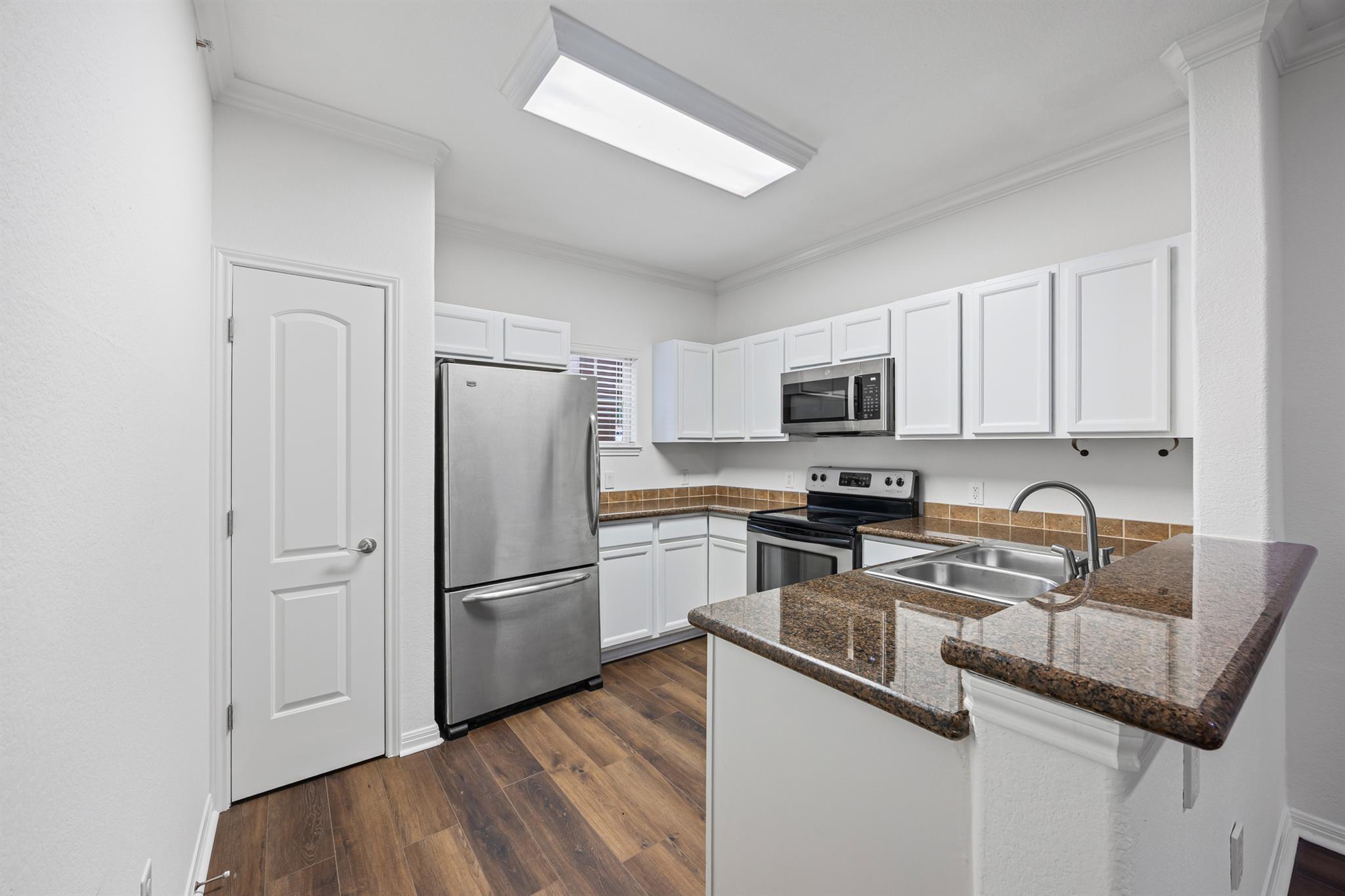 6810 Deatonhill Dr # 2101, Austin, TX 78745