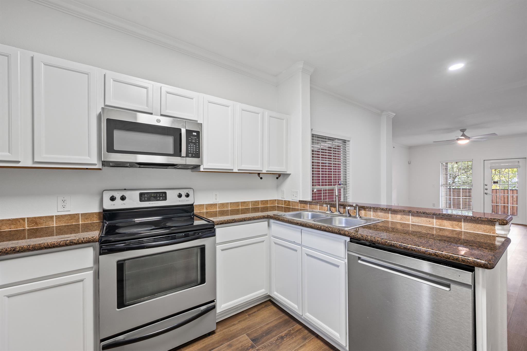 6810 Deatonhill Dr # 2101, Austin, TX 78745