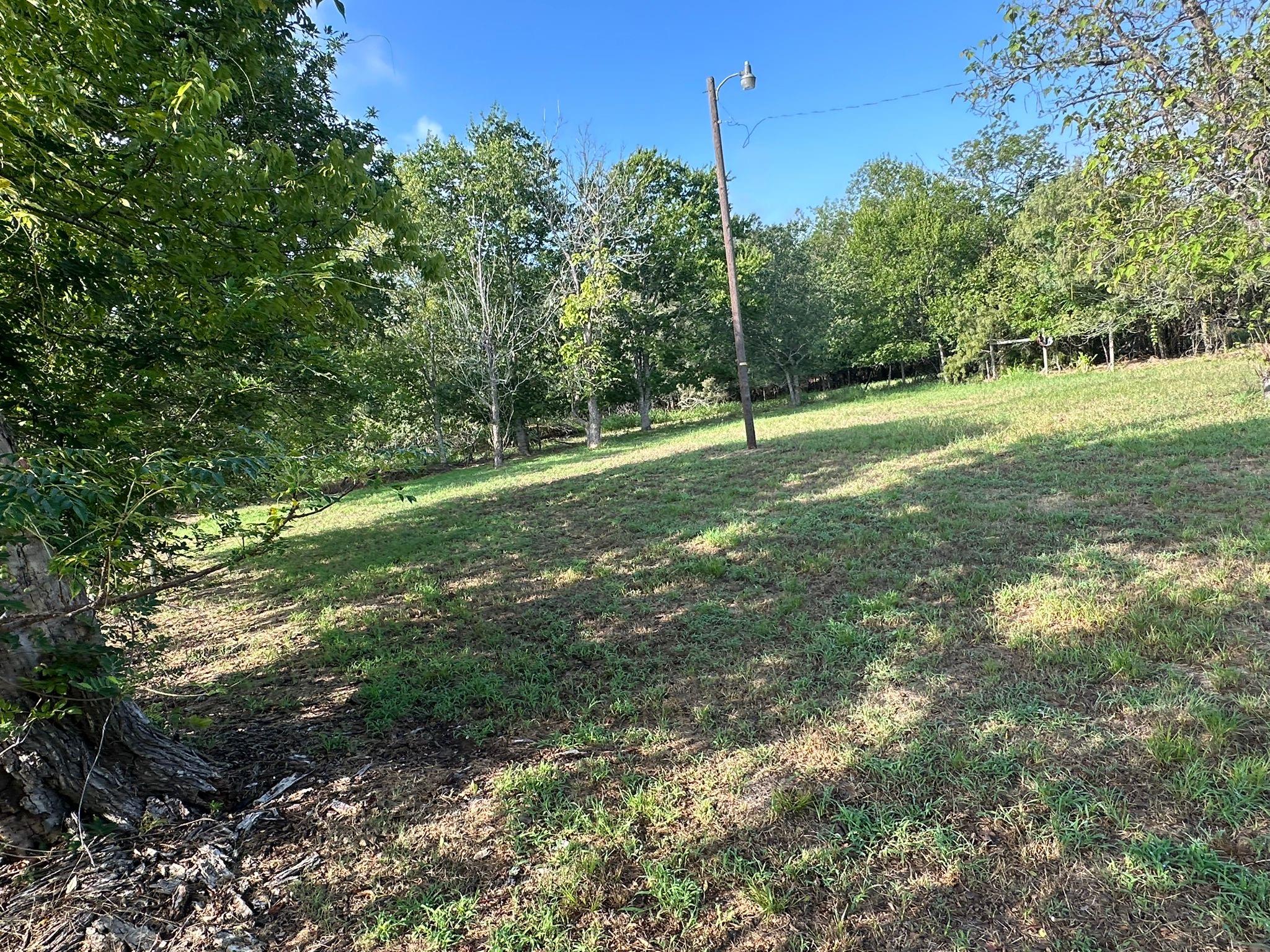 111 Martin St, Luling, TX 78648