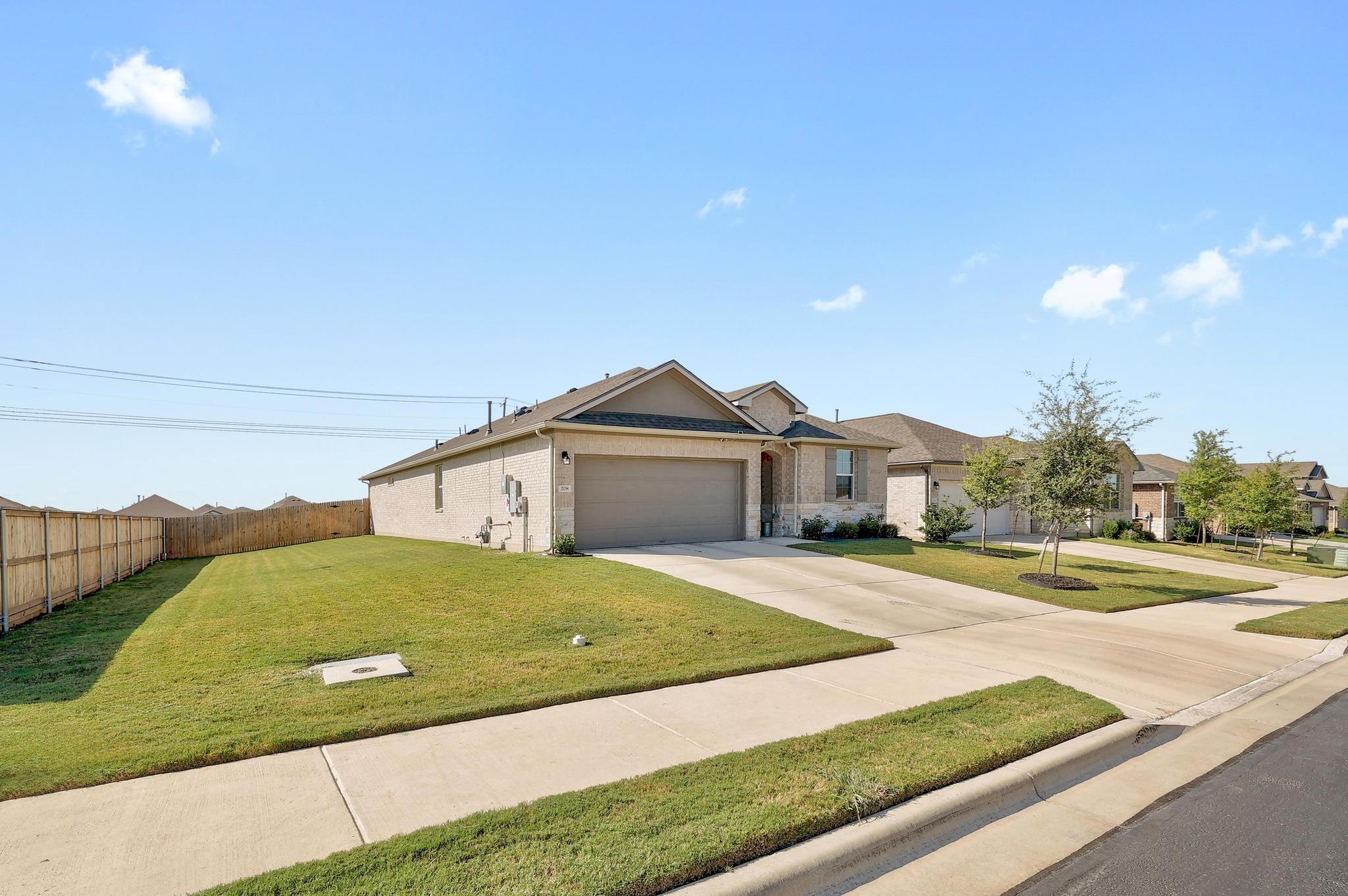 208 Abby Rd, Georgetown, TX 78626