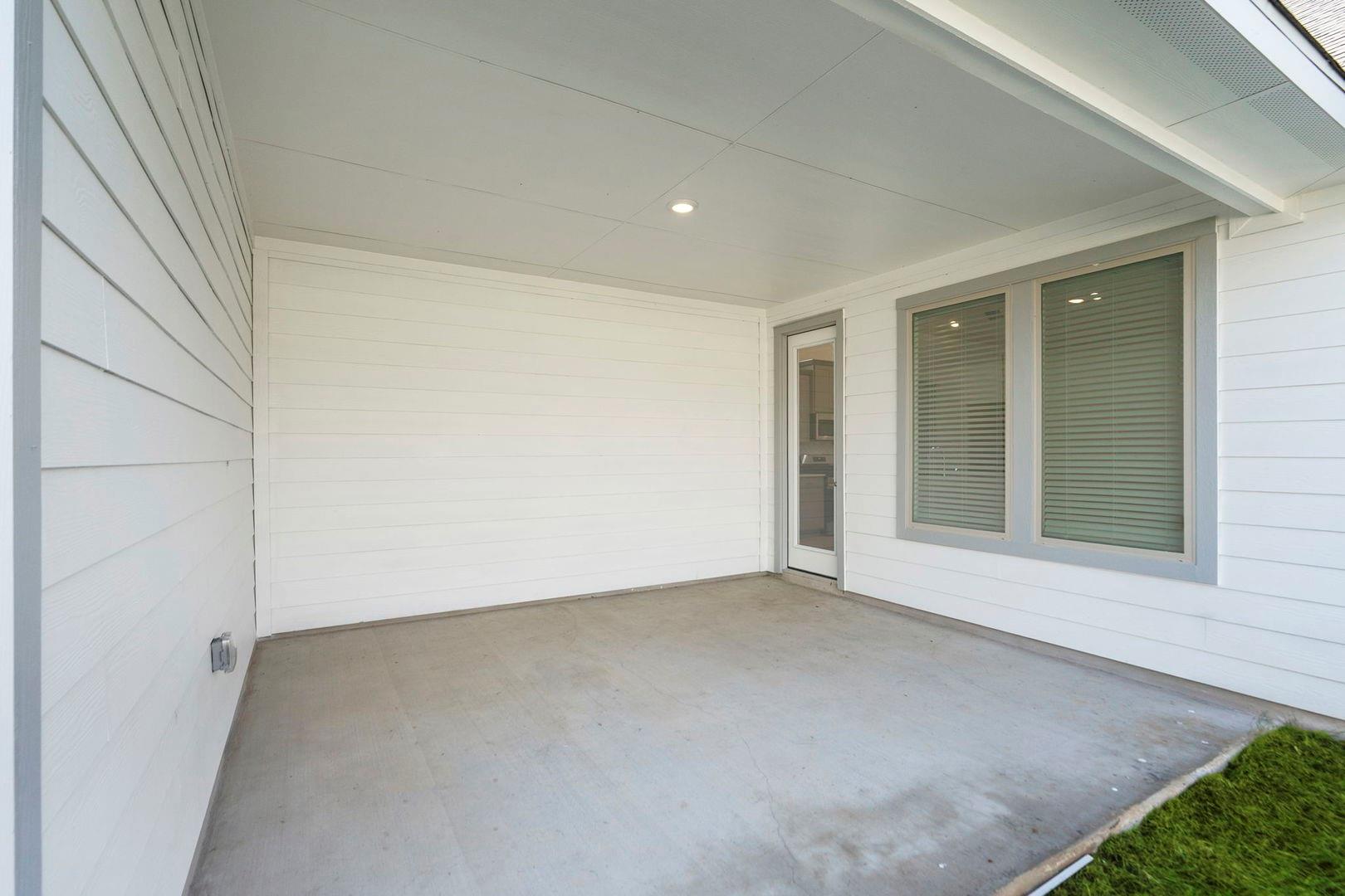 130 Adelton Blvd, Bastrop, TX 78602