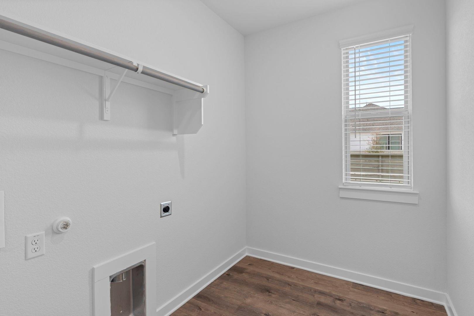 132 Adelton Blvd, Bastrop, TX 78602