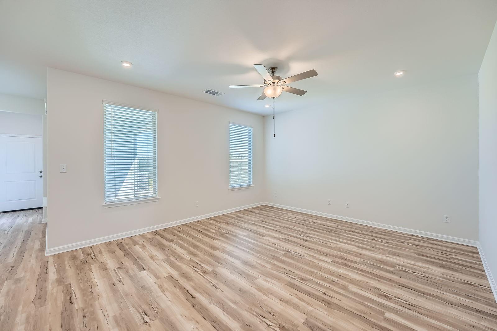 191 Weaver Ln, Bastrop, TX 78602