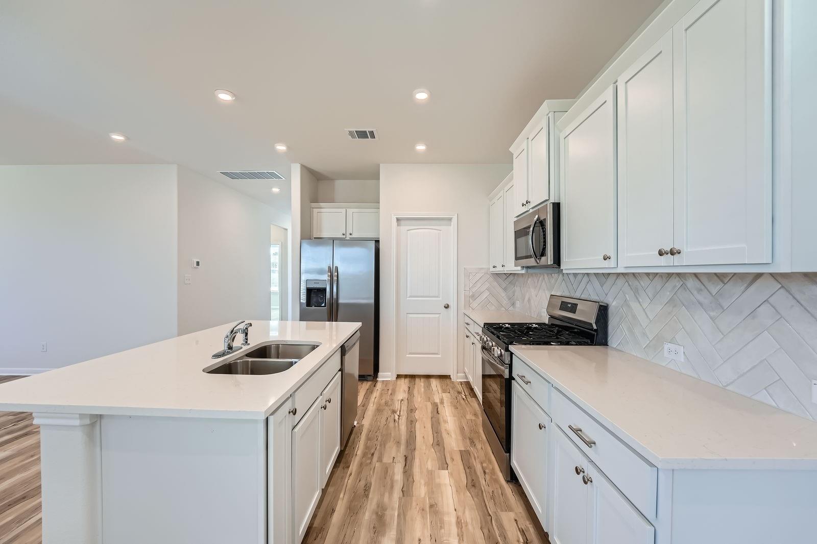 191 Weaver Ln, Bastrop, TX 78602