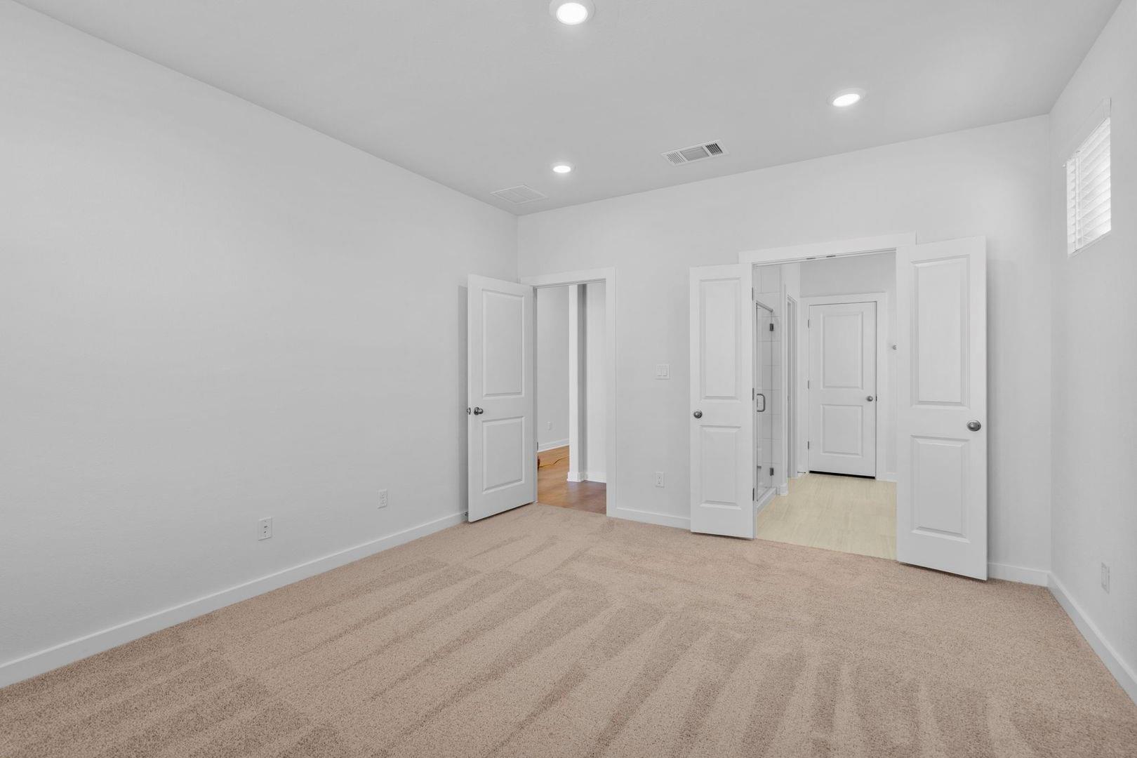 191 Weaver Ln, Bastrop, TX 78602