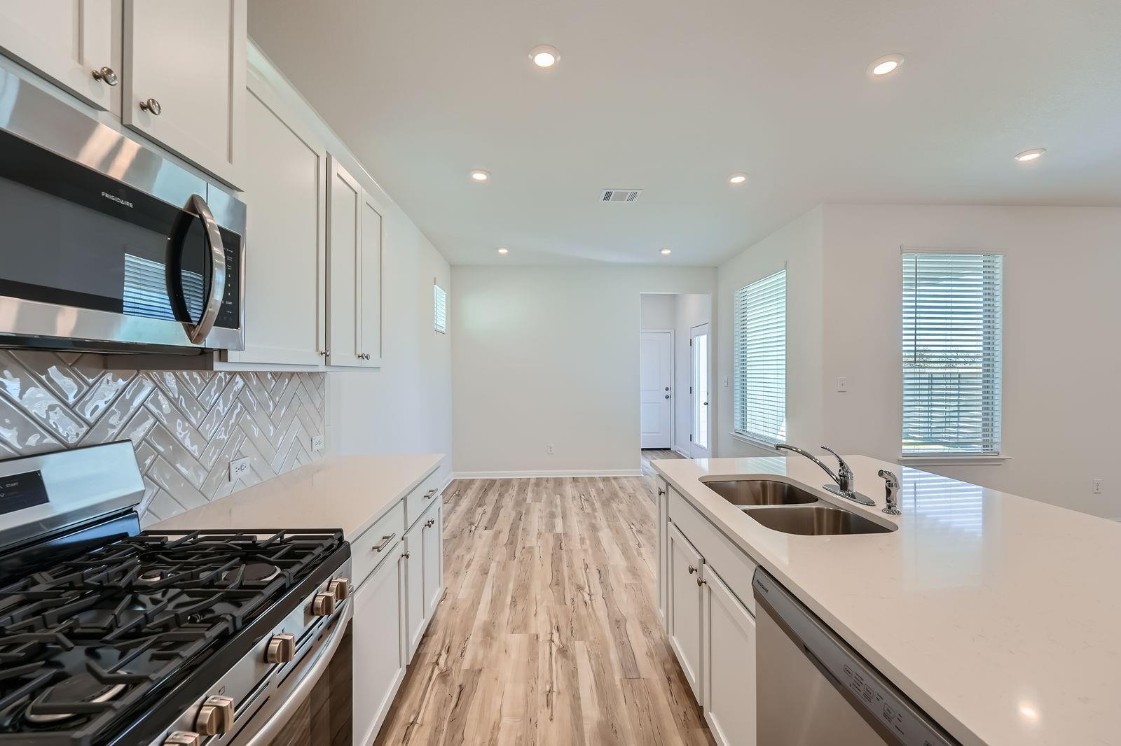 191 Weaver Ln, Bastrop, TX 78602