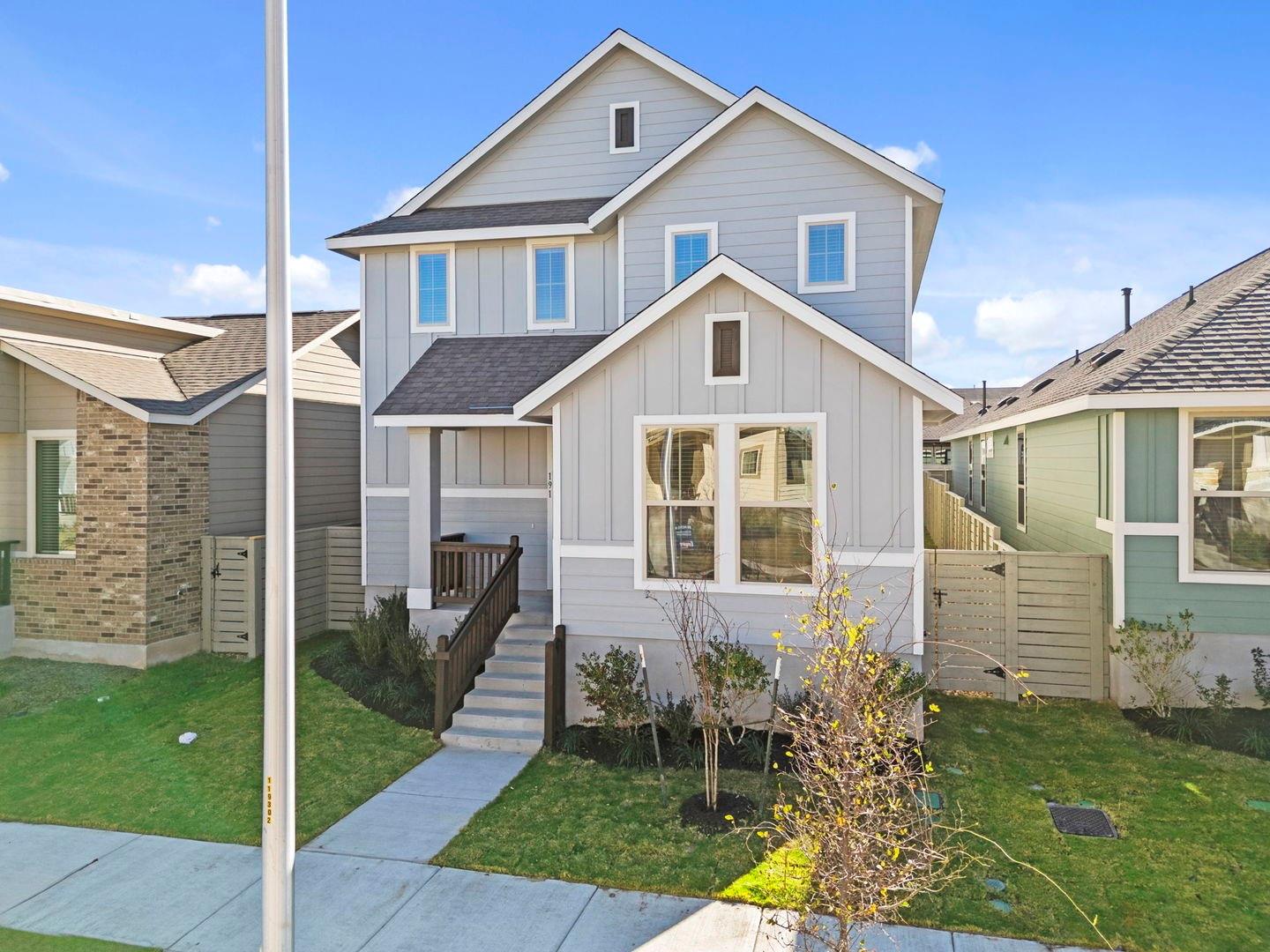 191 Weaver Ln, Bastrop, TX 78602