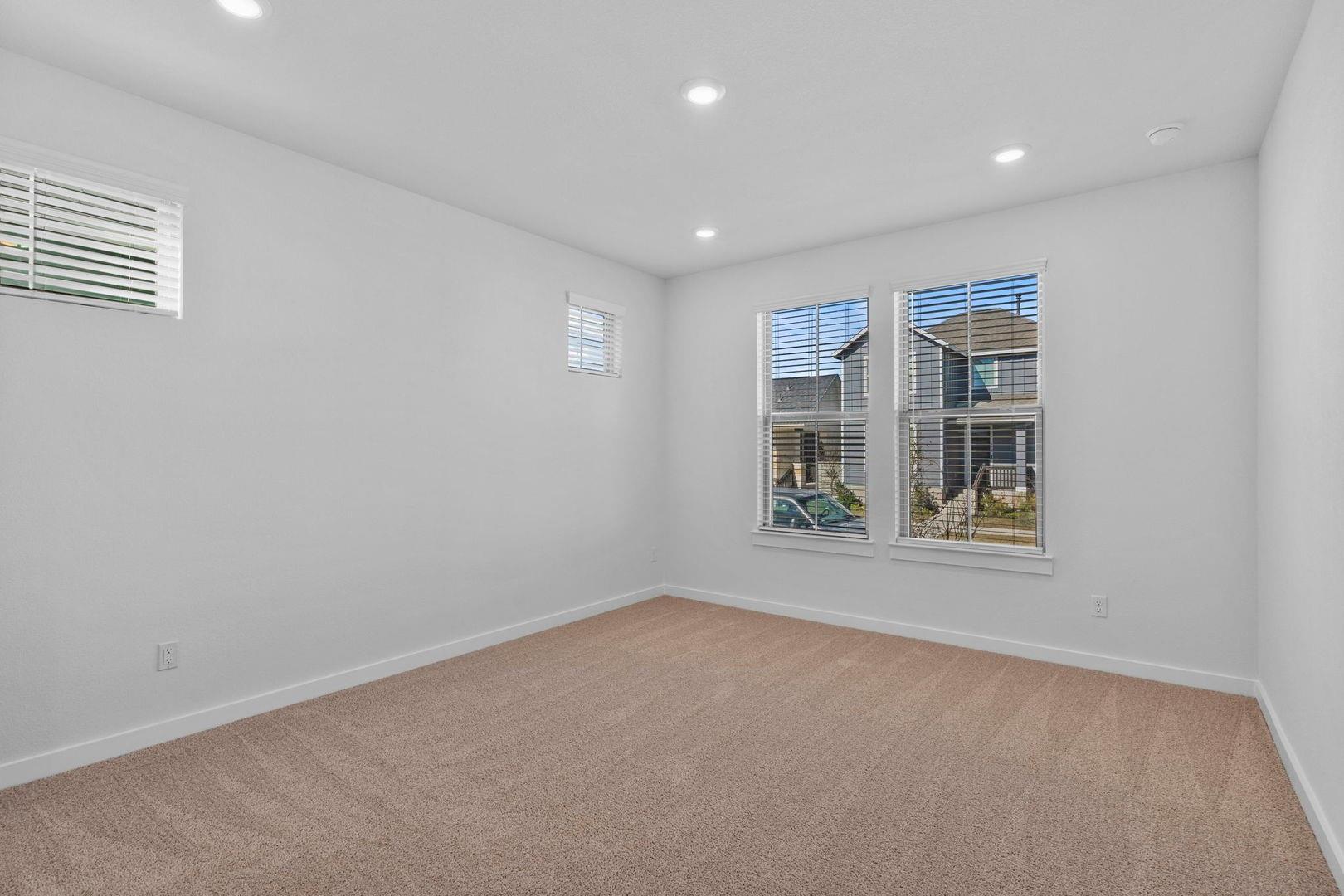 191 Weaver Ln, Bastrop, TX 78602