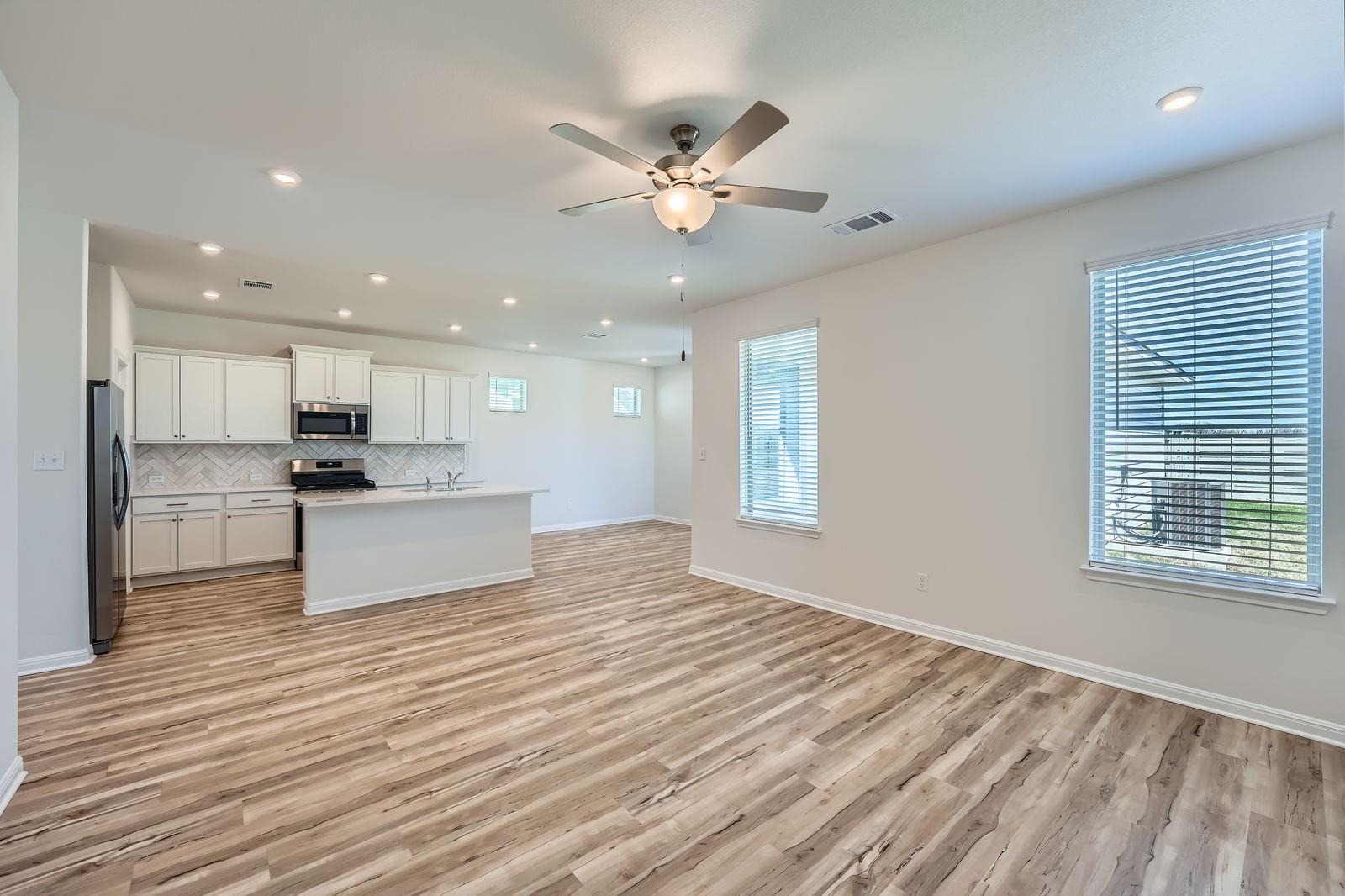 191 Weaver Ln, Bastrop, TX 78602