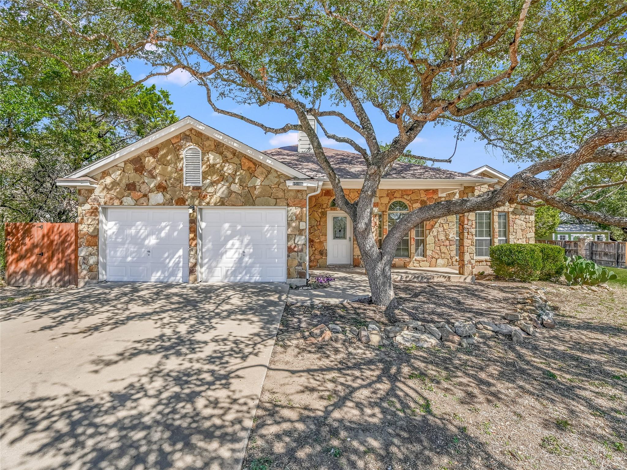 15106 Cavalier Canyon Dr, Lakeway, TX 78734