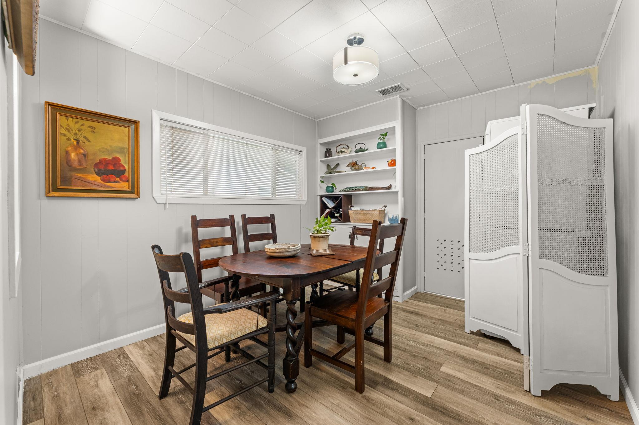 1303 Alegria Rd, Austin, TX 78757