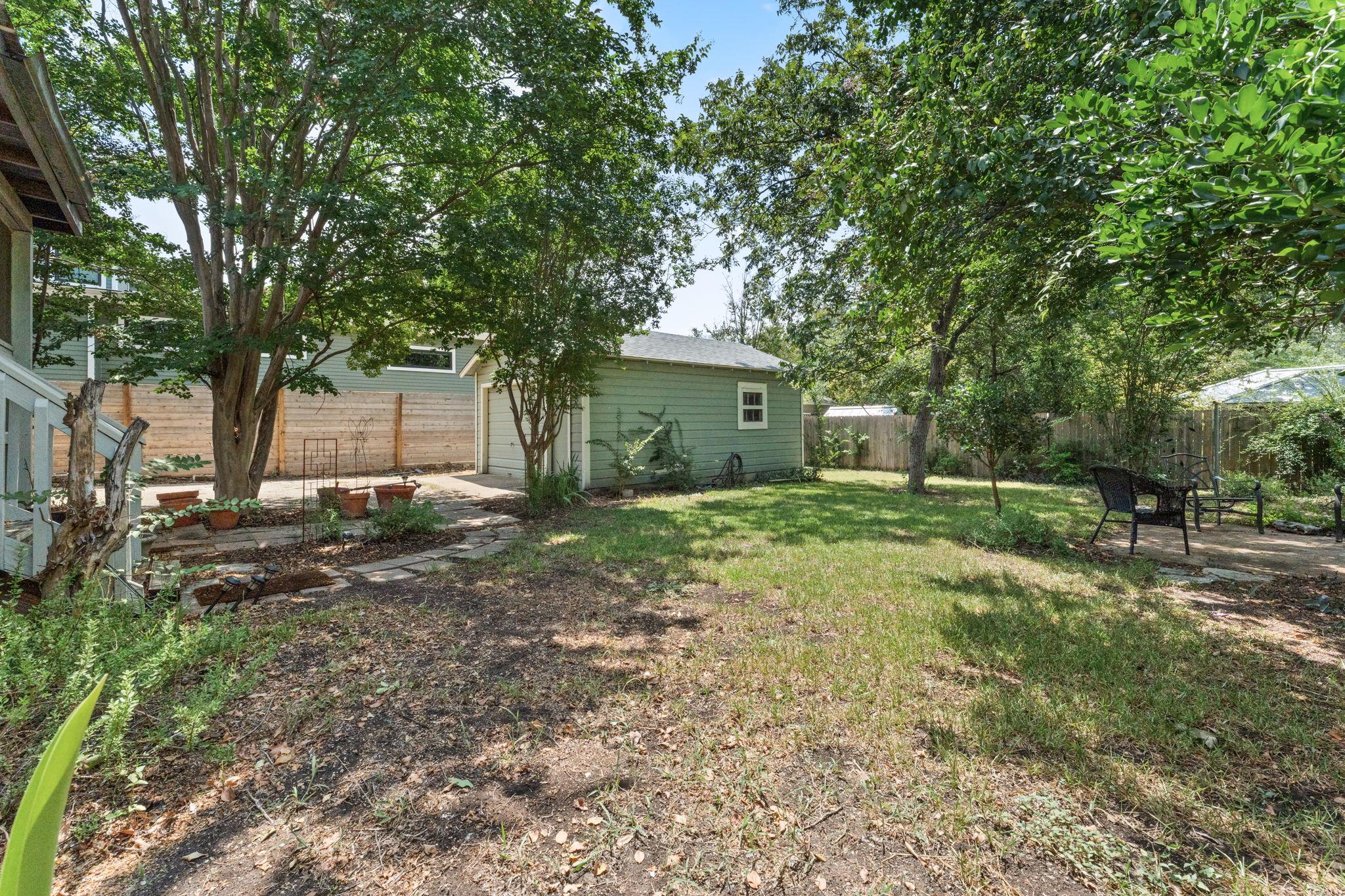 1303 Alegria Rd, Austin, TX 78757