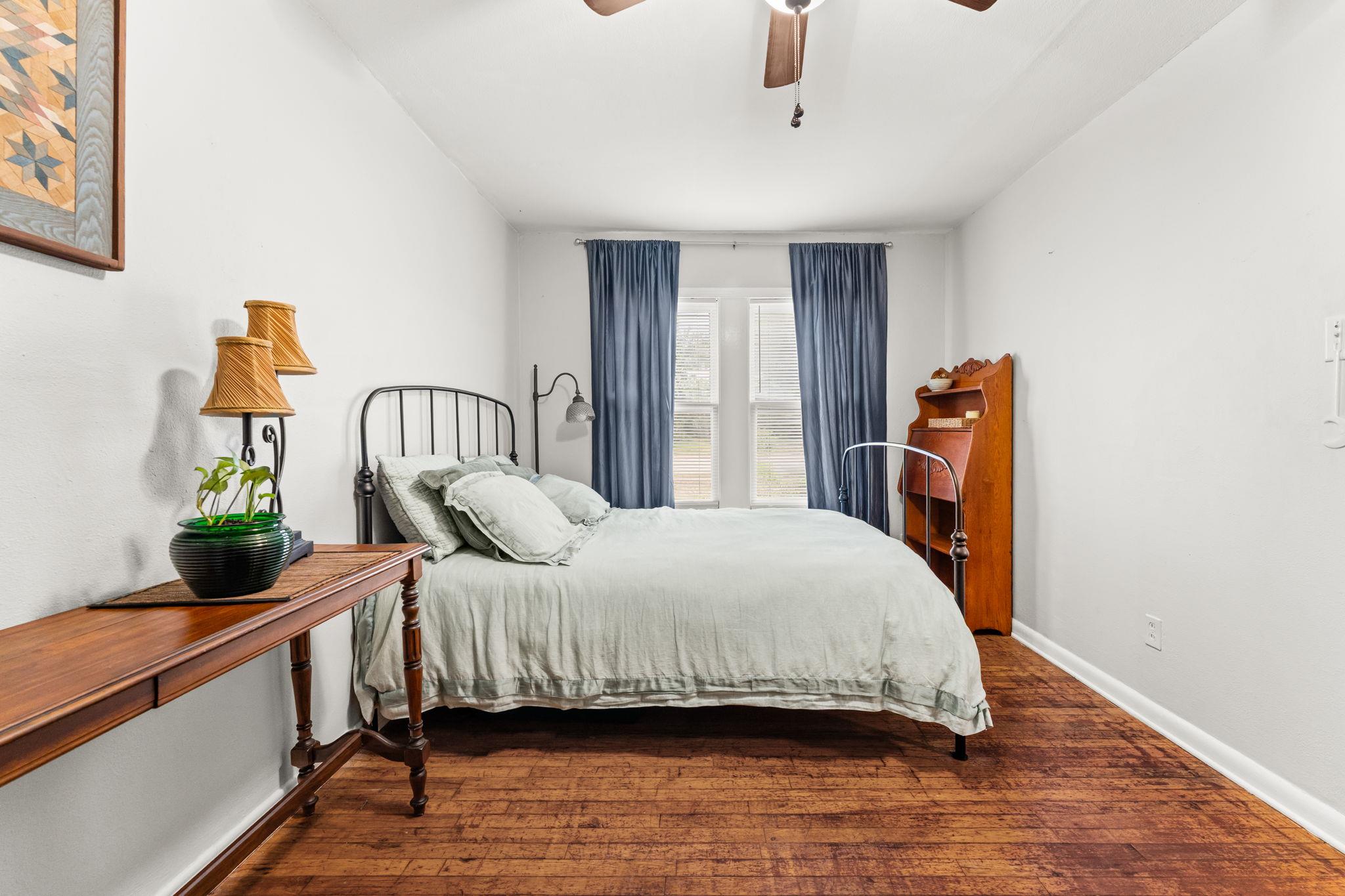 1303 Alegria Rd, Austin, TX 78757