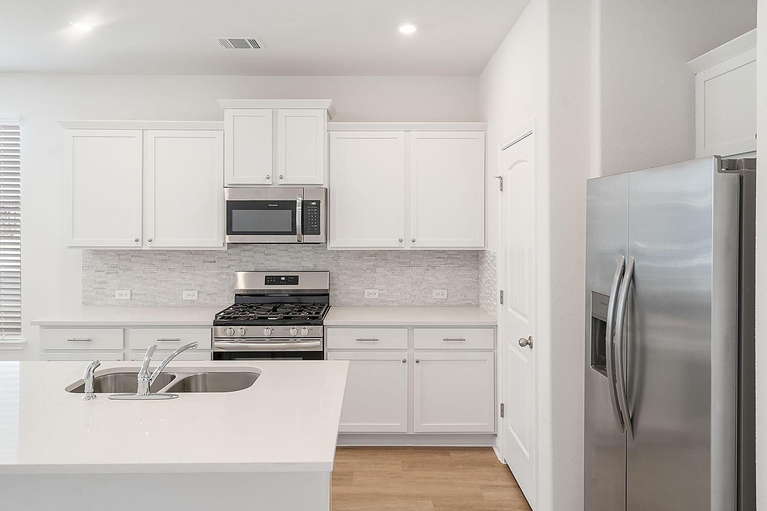 193 Weaver Ln Ln, Bastrop, TX 78602