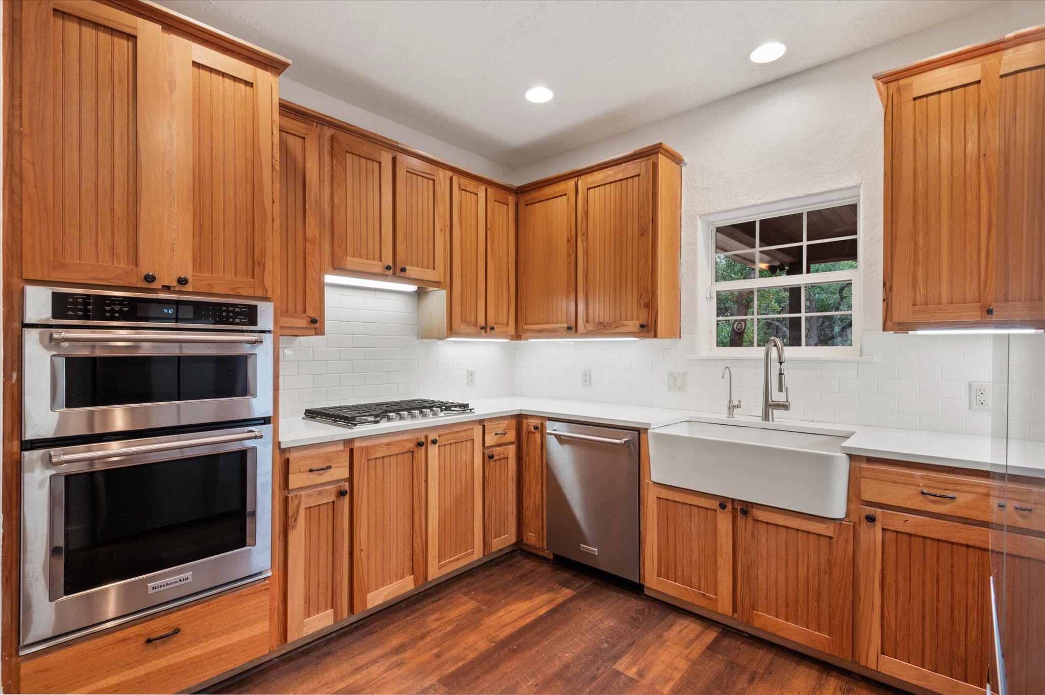 2471 Oak Run Dr, Wimberley, TX 78676