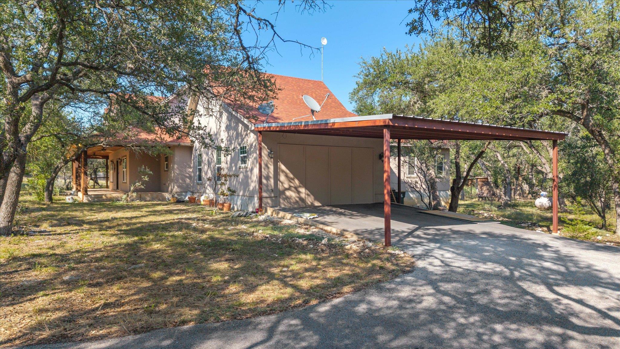2471 Oak Run Dr, Wimberley, TX 78676