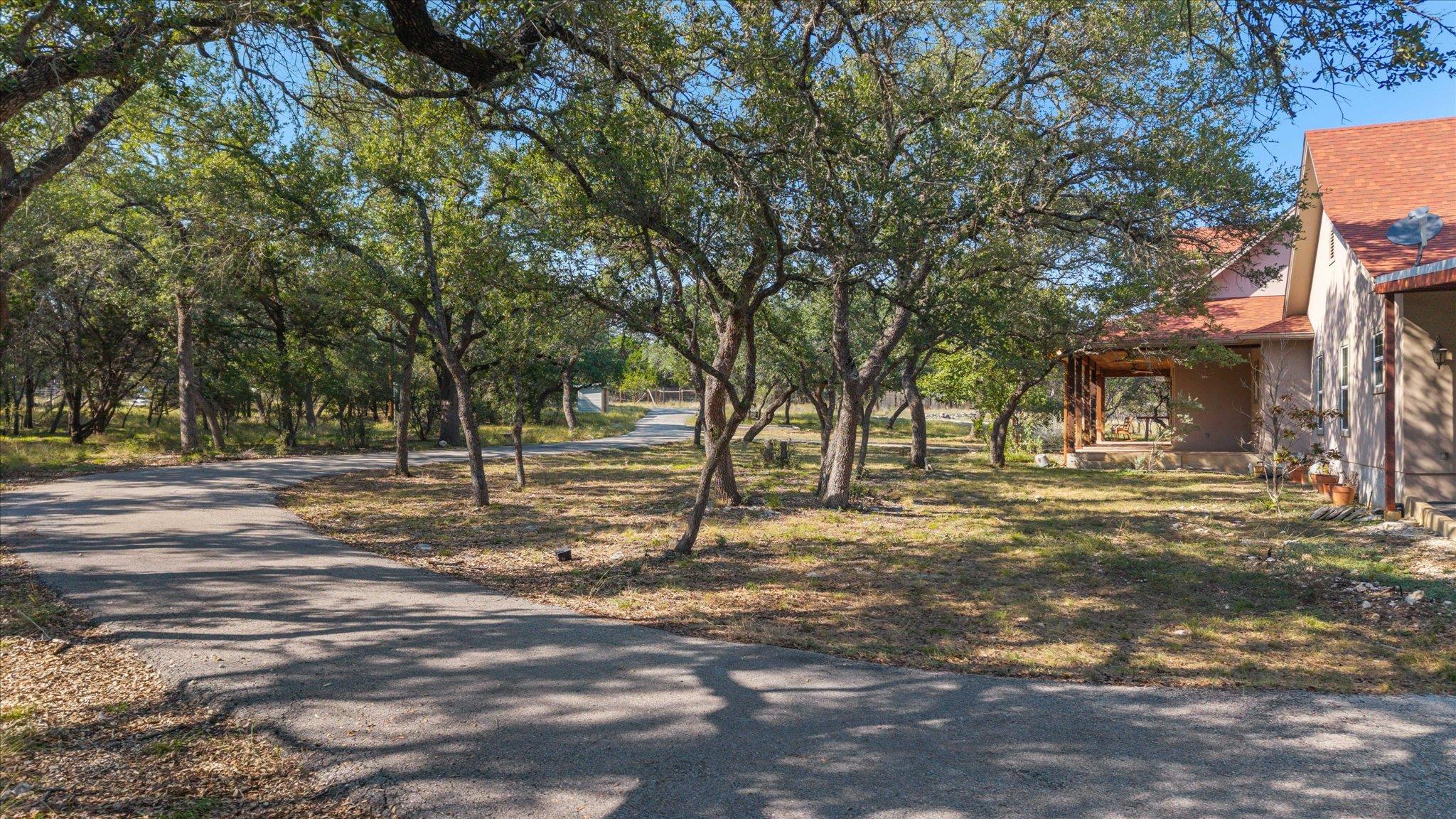 2471 Oak Run Dr, Wimberley, TX 78676