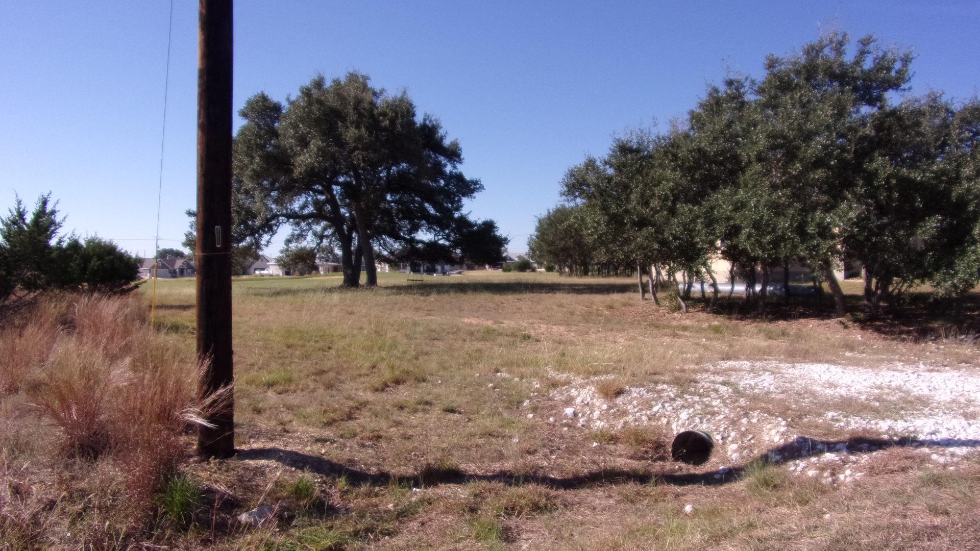 216 N Calvin Barrett Dr, Blanco, TX 78606