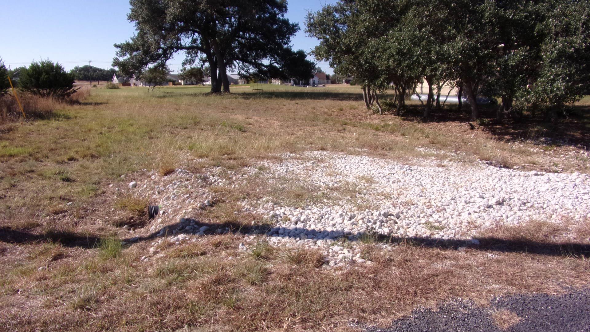 216 N Calvin Barrett Dr, Blanco, TX 78606