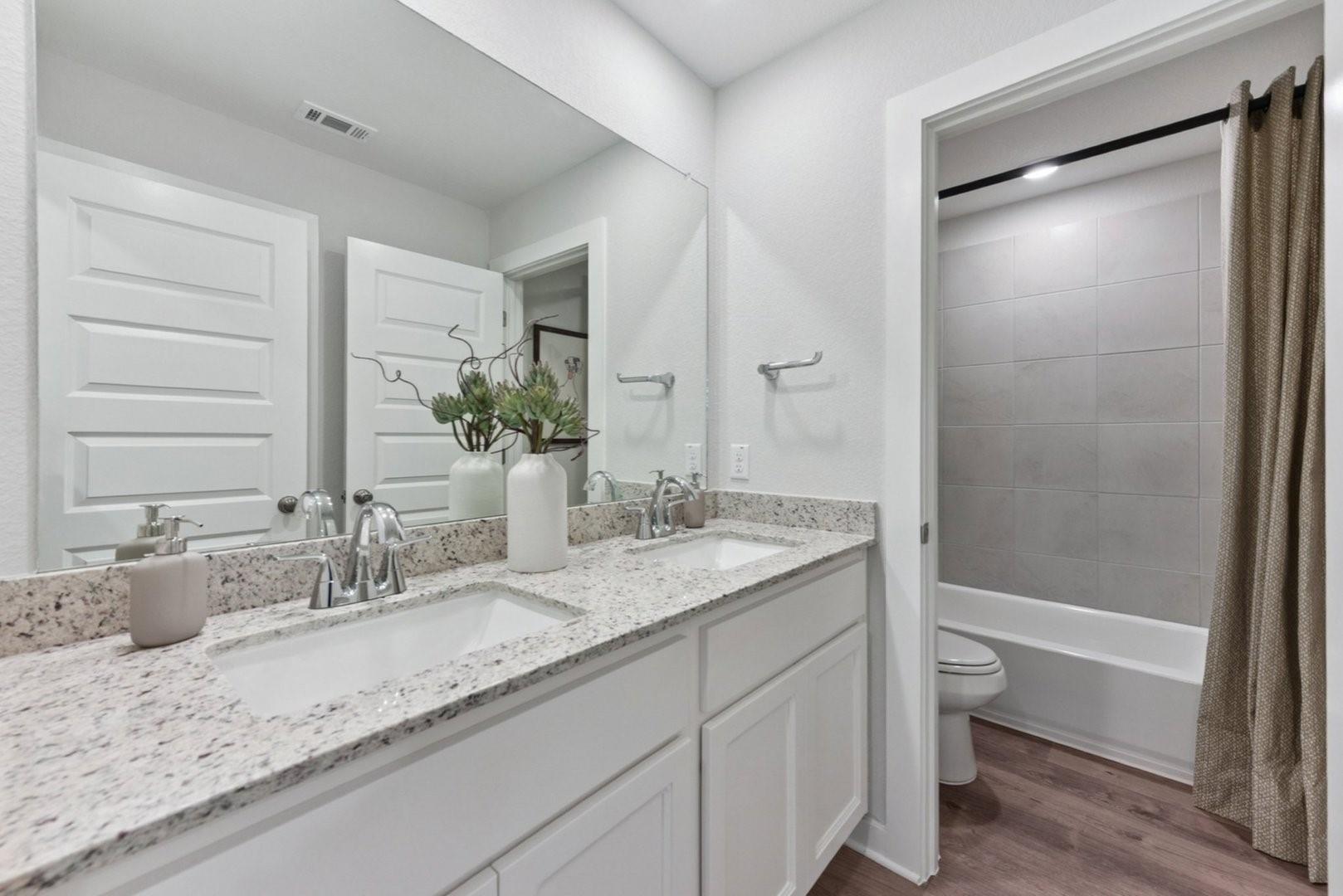 139 Two Bits Ln, Elgin, TX 78621