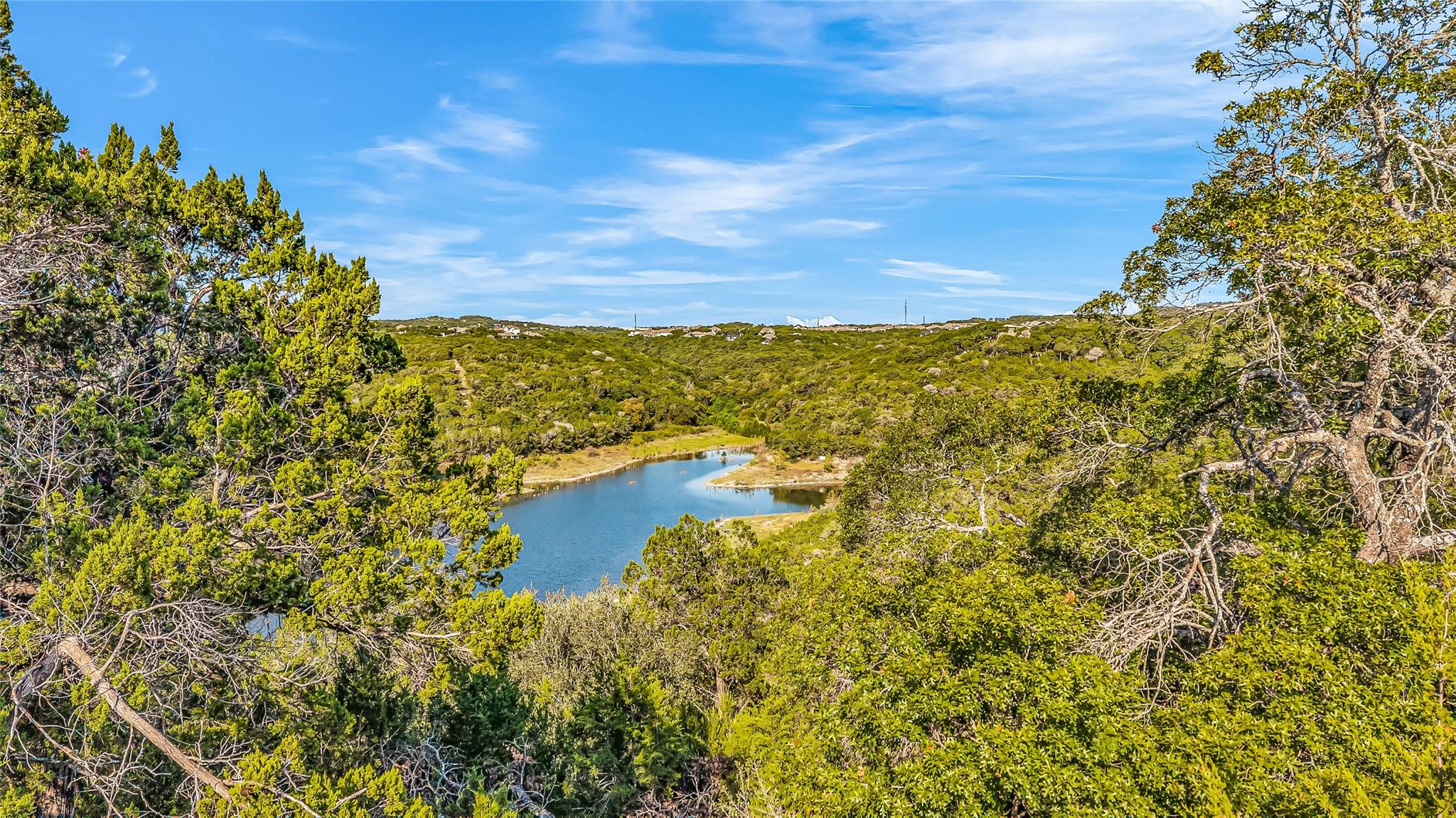 7216 Getaway Dr, Jonestown, TX 78645