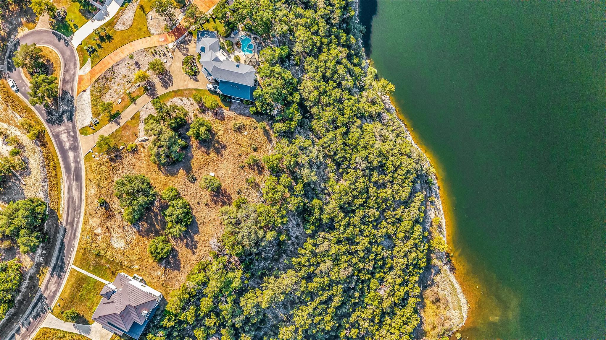 7216 Getaway Dr, Jonestown, TX 78645