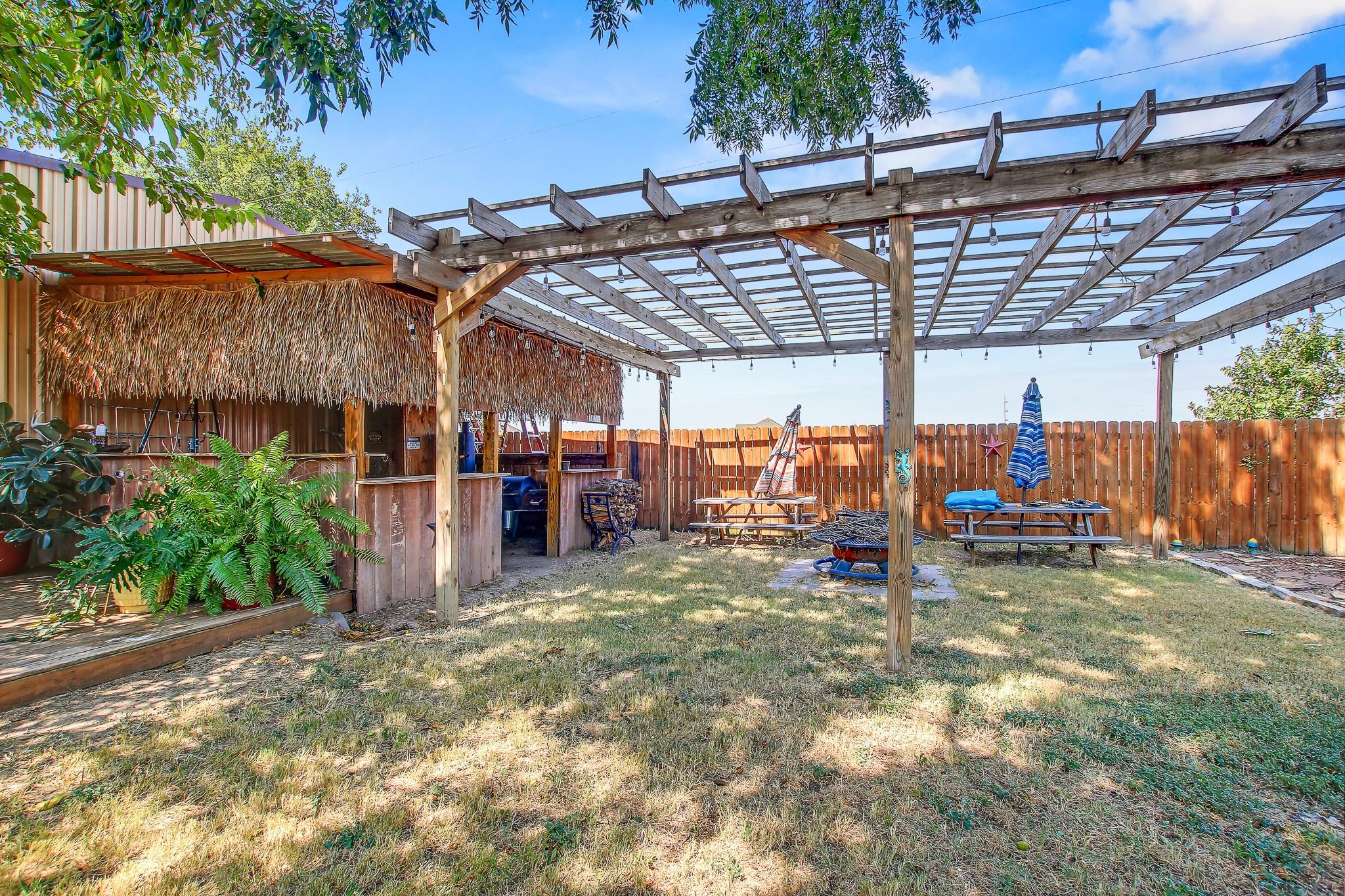 105 Frederick Ln, Thorndale, TX 76577